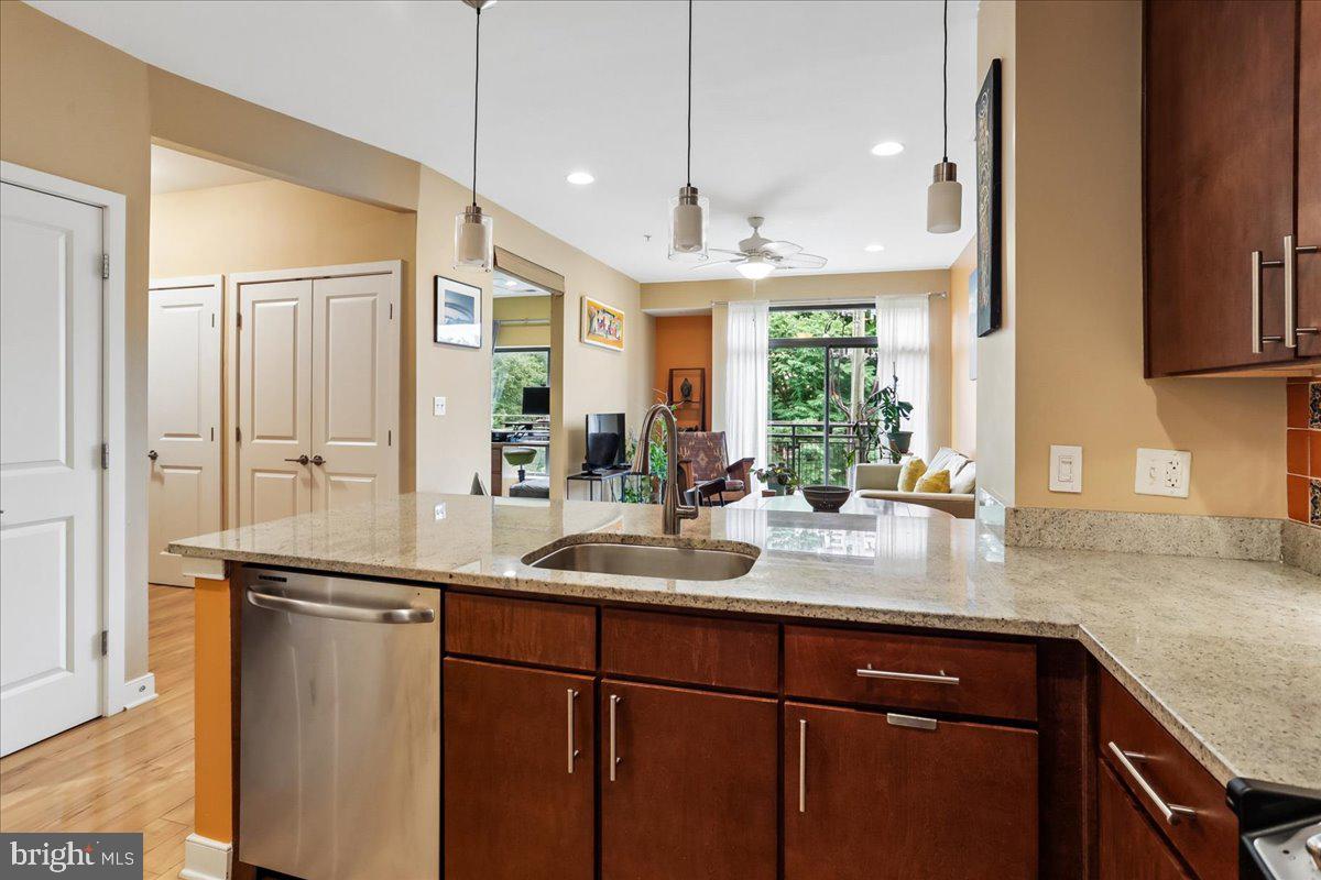 SILVER SPRING - Residential
