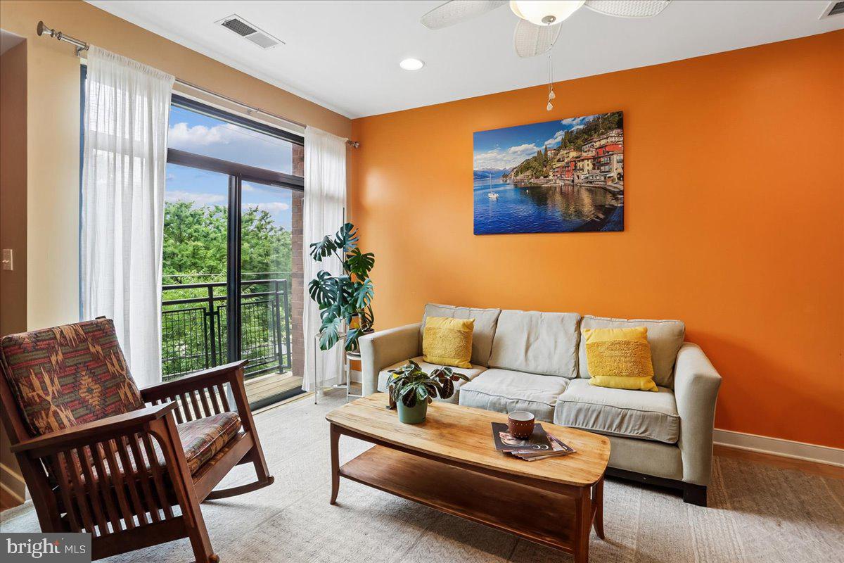 SILVER SPRING - Residential