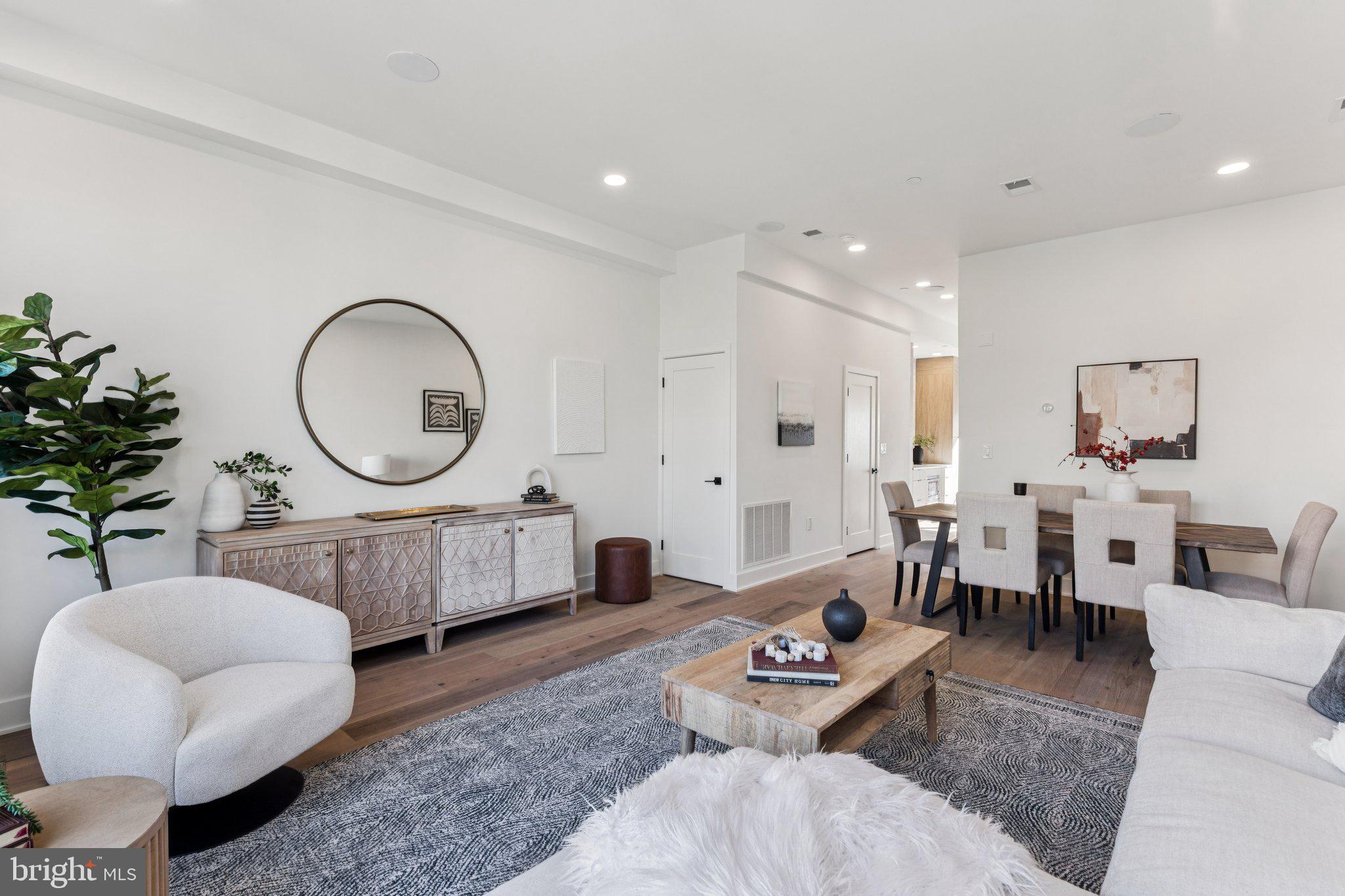 PHILADELPHIA - Residential