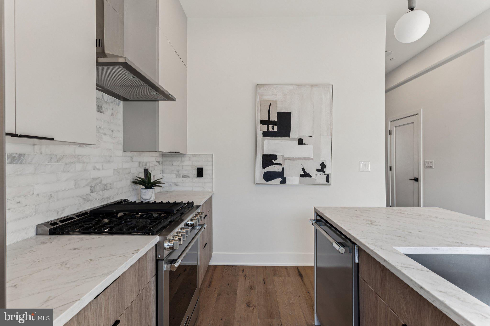 PHILADELPHIA - Residential