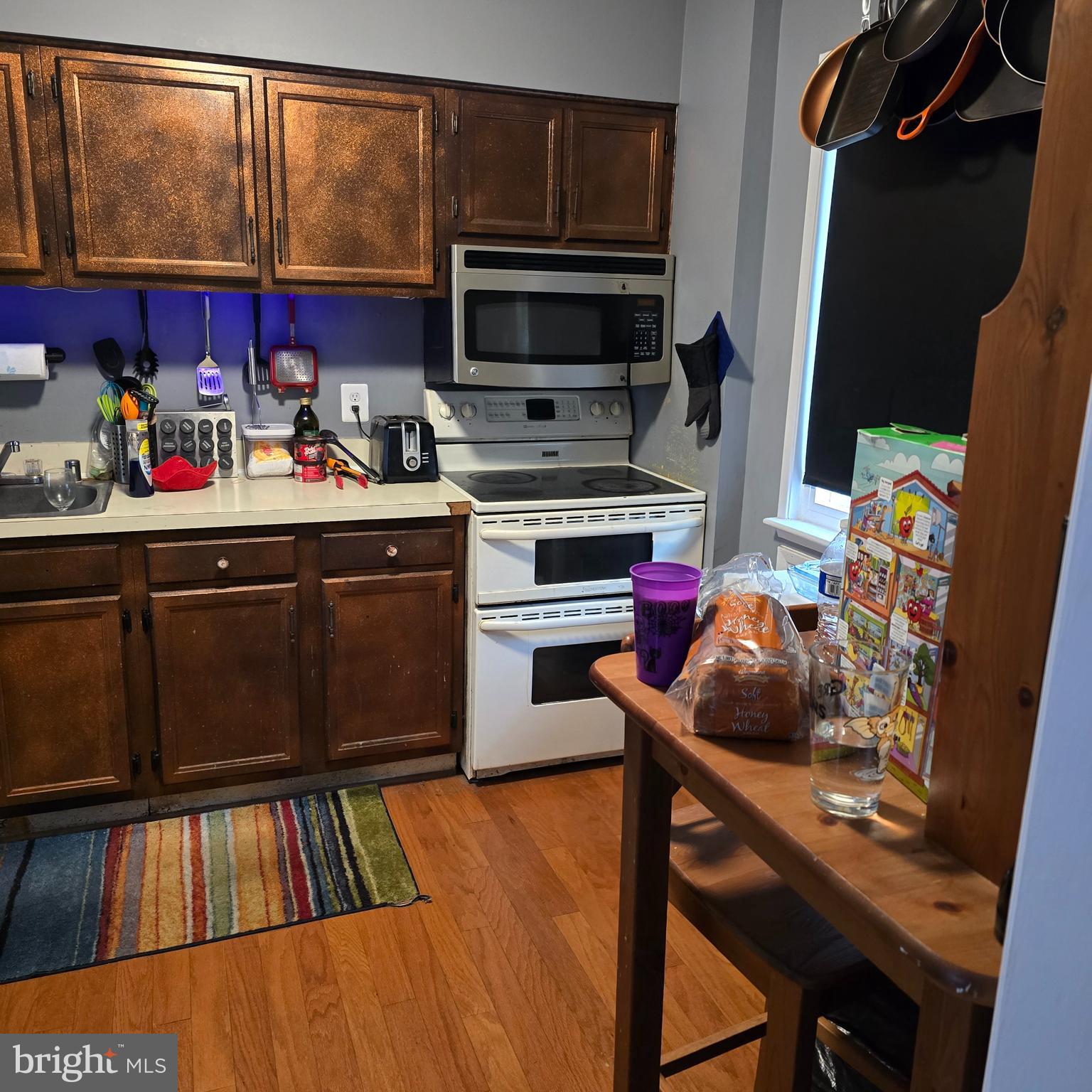 RESTON - Residential