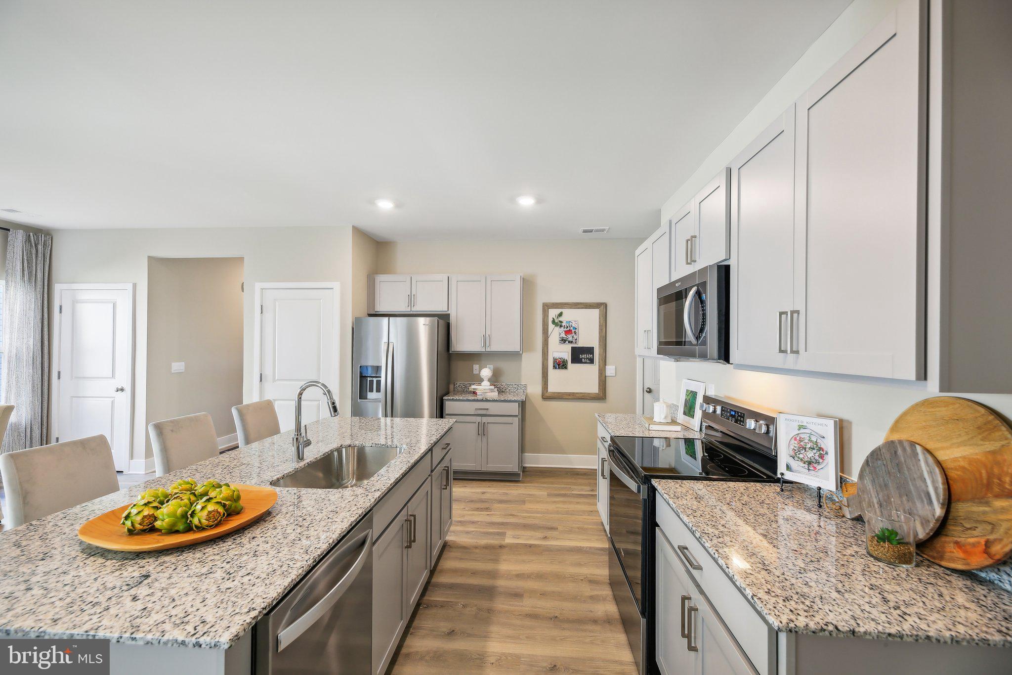 WEST WIND - Residential