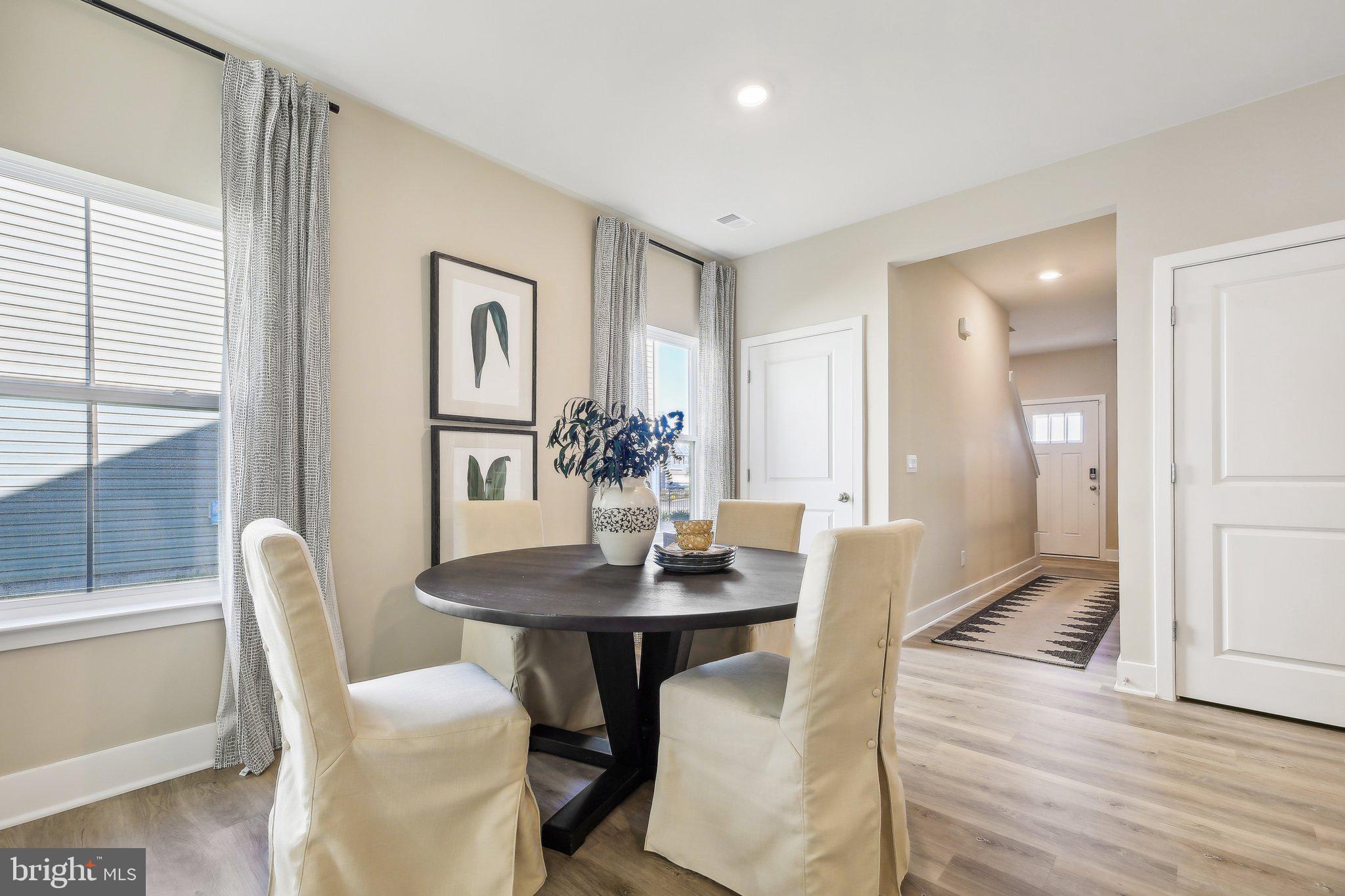 WEST WIND - Residential
