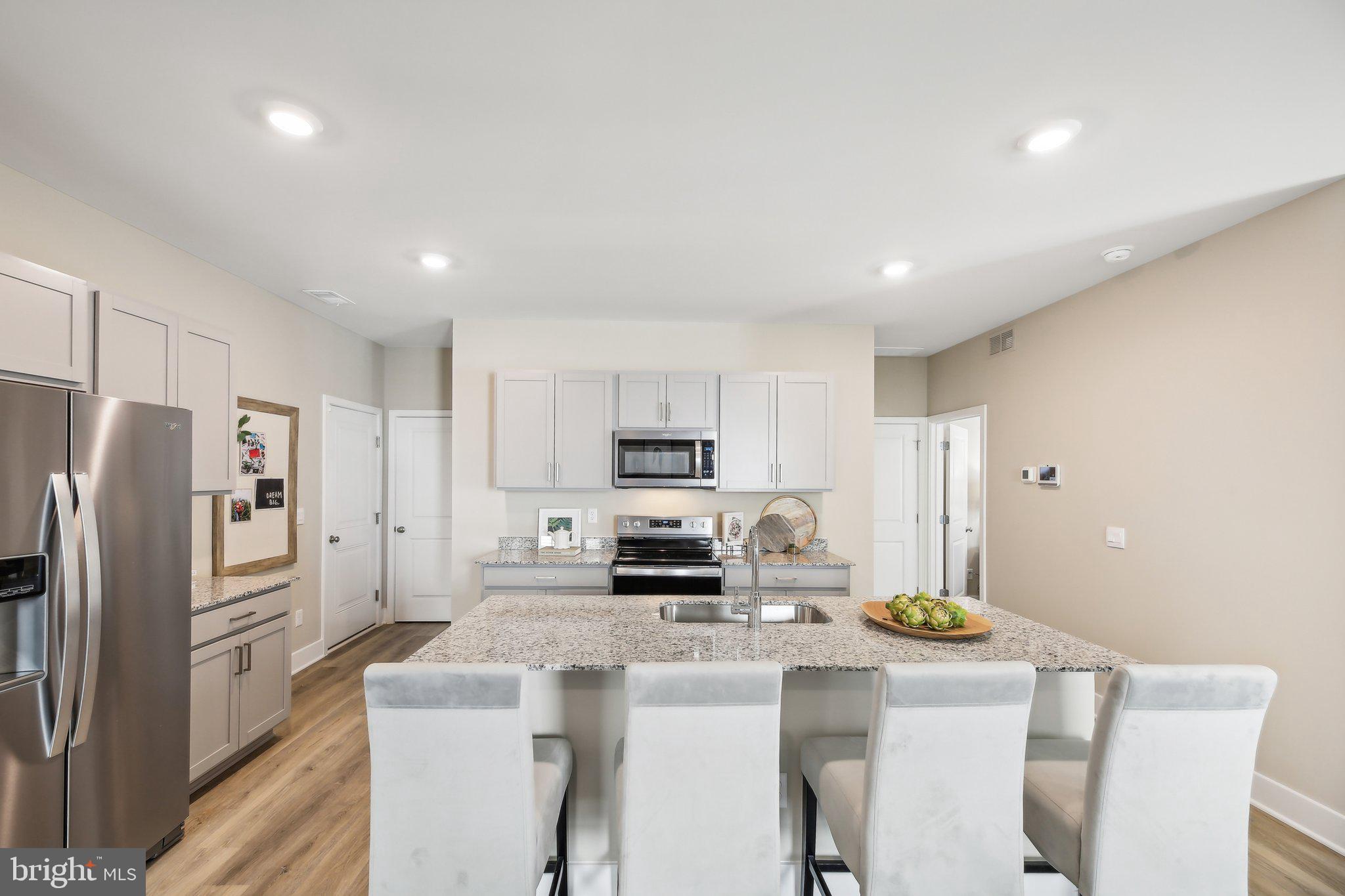 WEST WIND - Residential