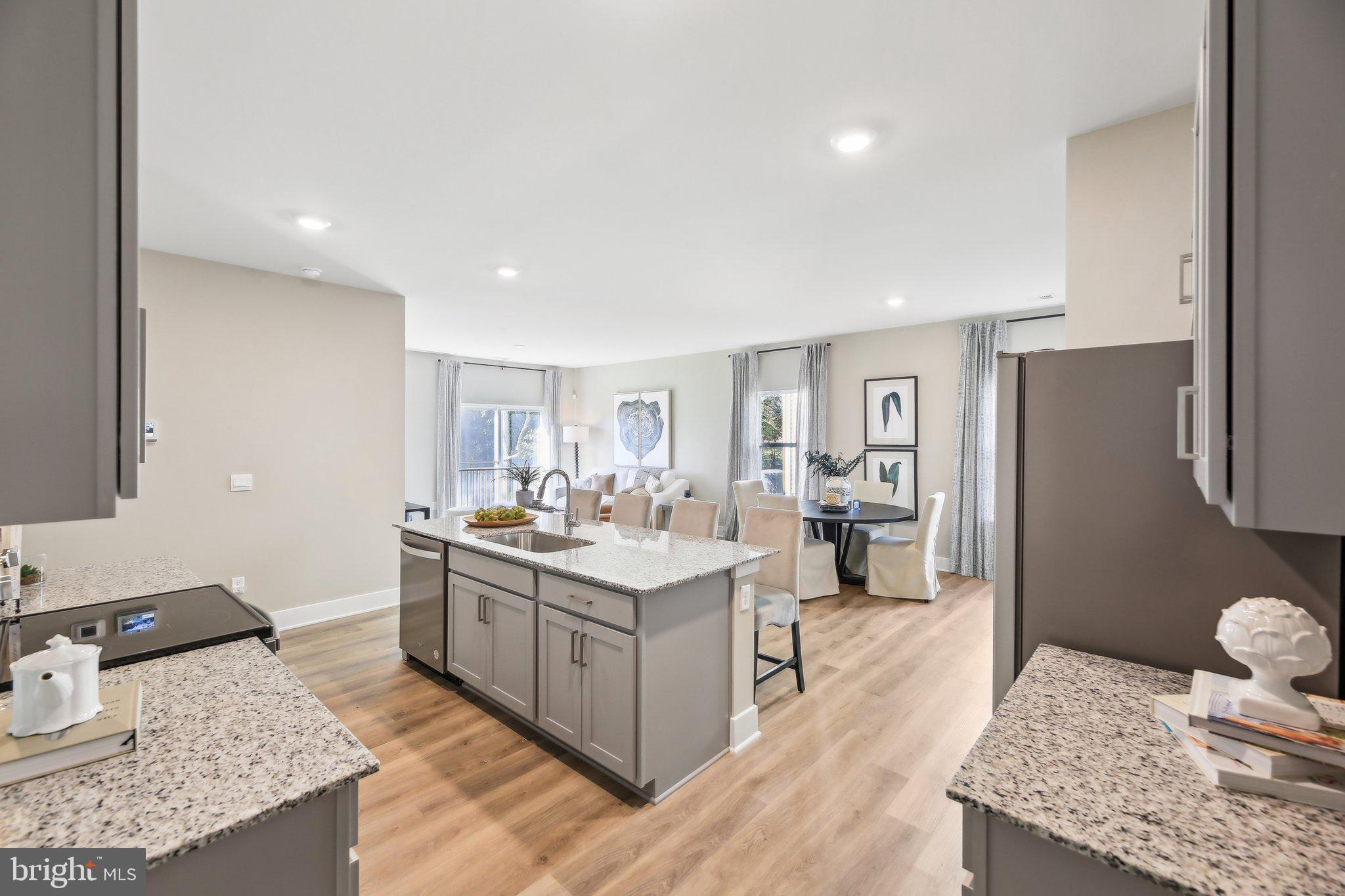 WEST WIND - Residential