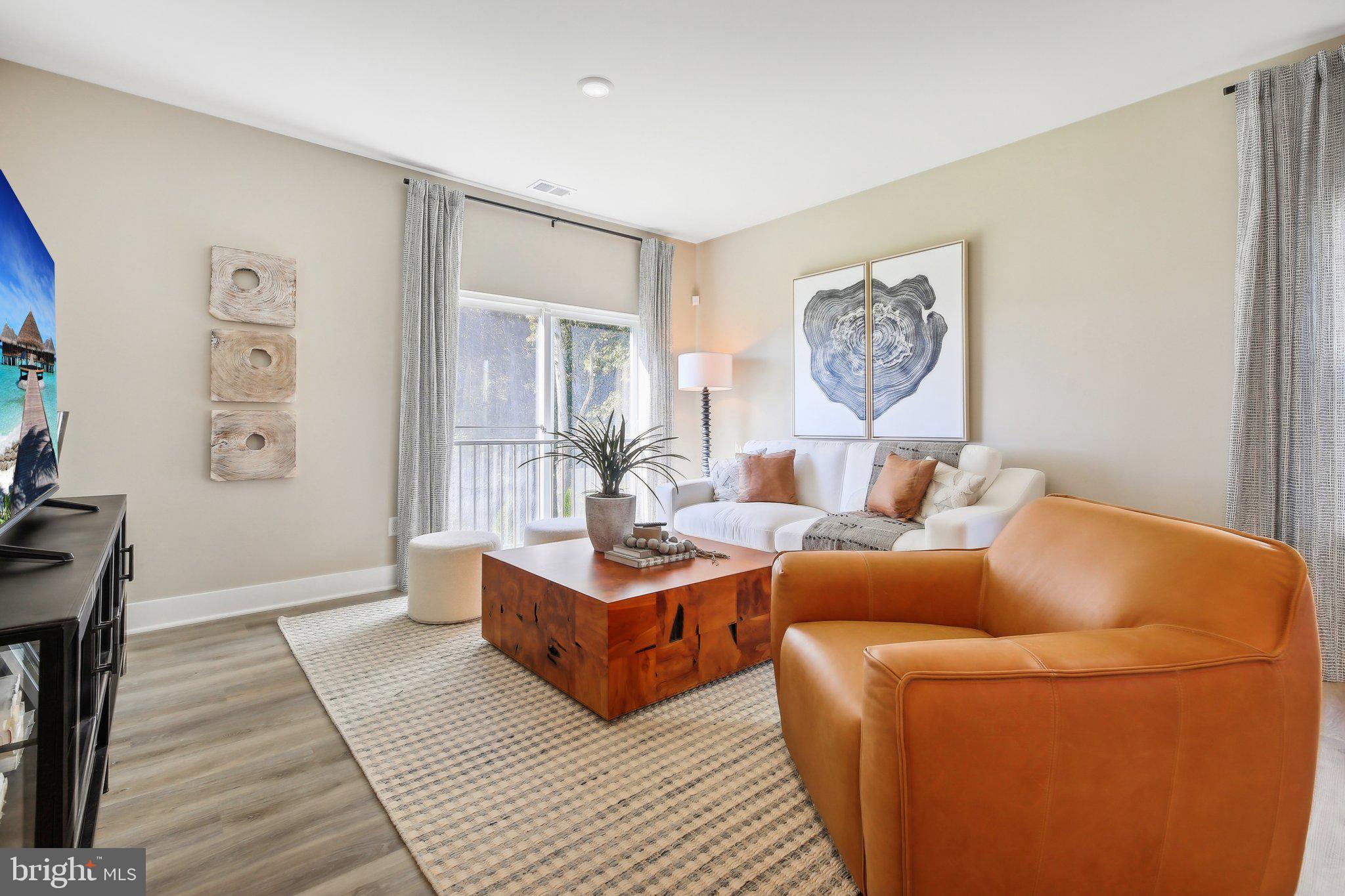 WEST WIND - Residential