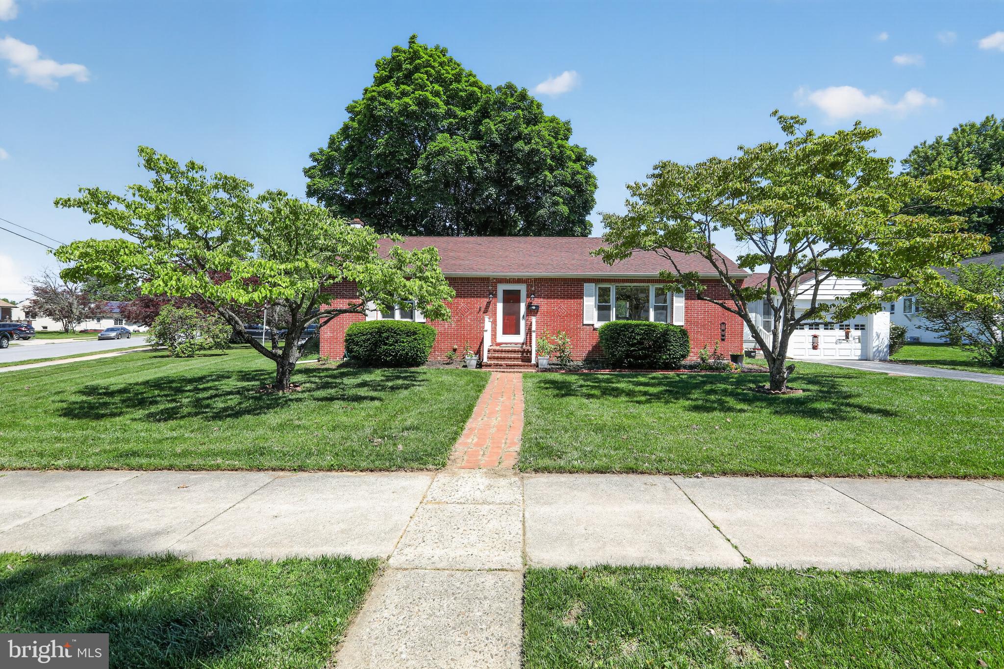 DOWNINGTOWN - Residential