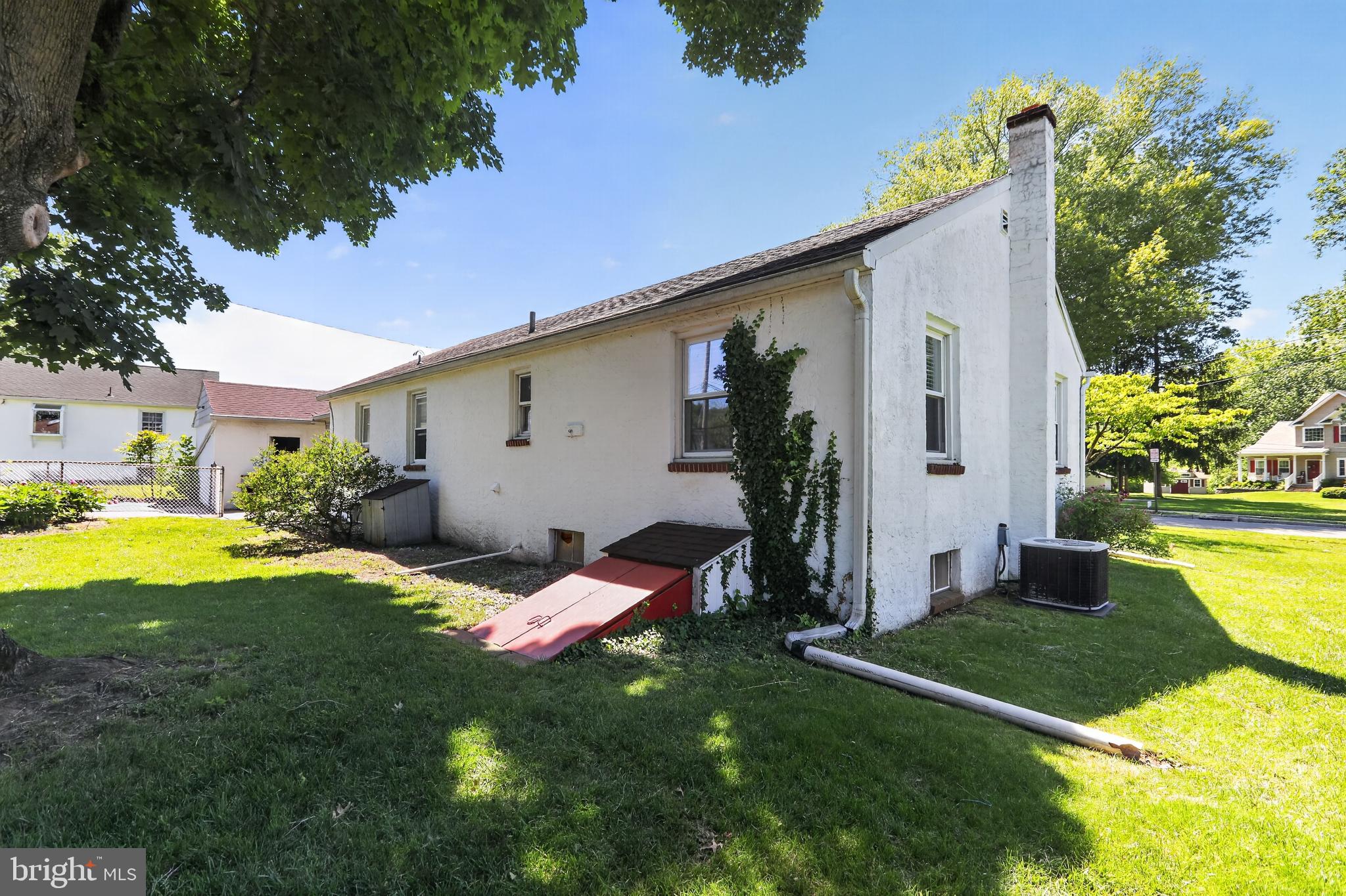 DOWNINGTOWN - Residential