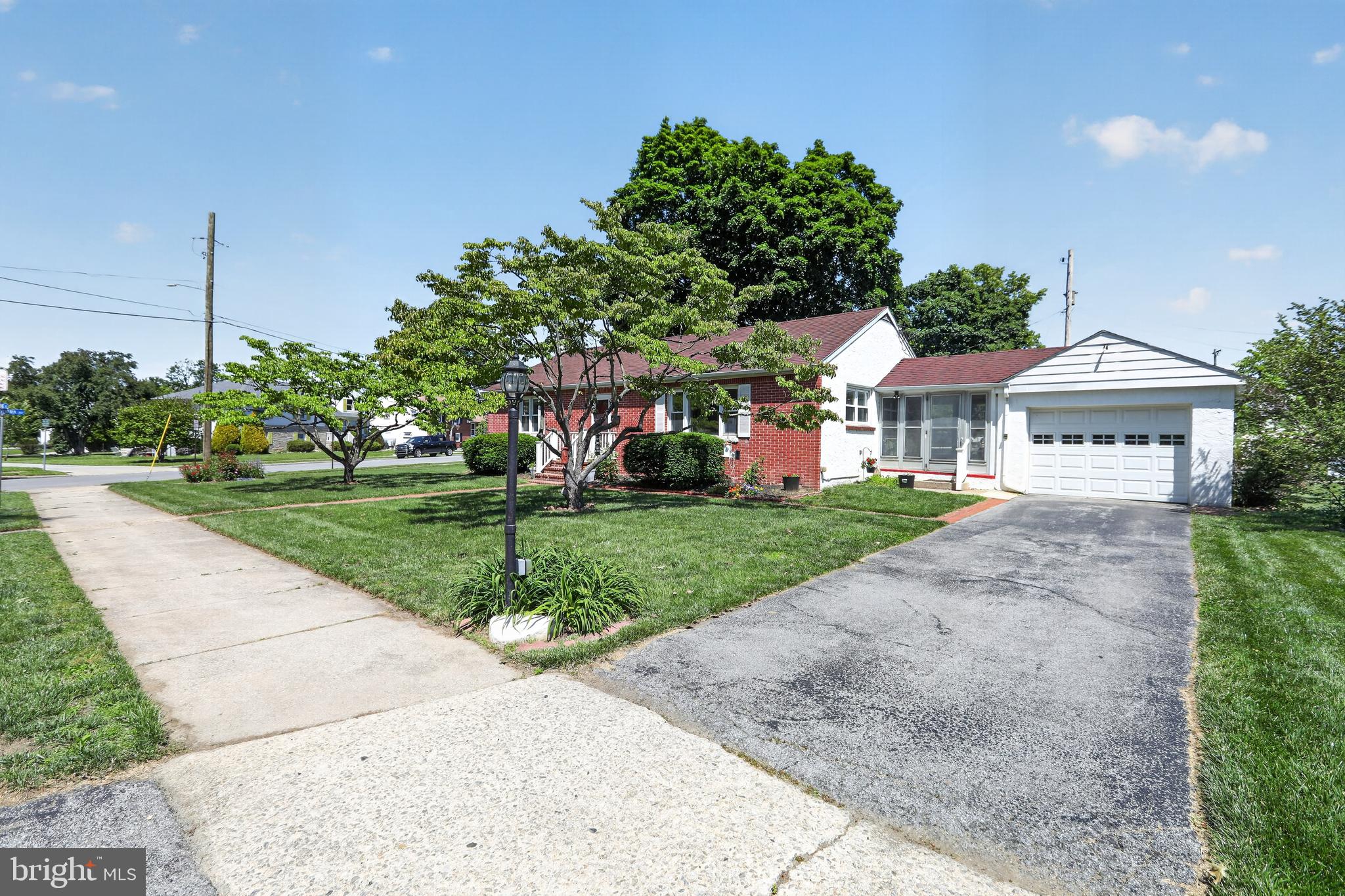 DOWNINGTOWN - Residential