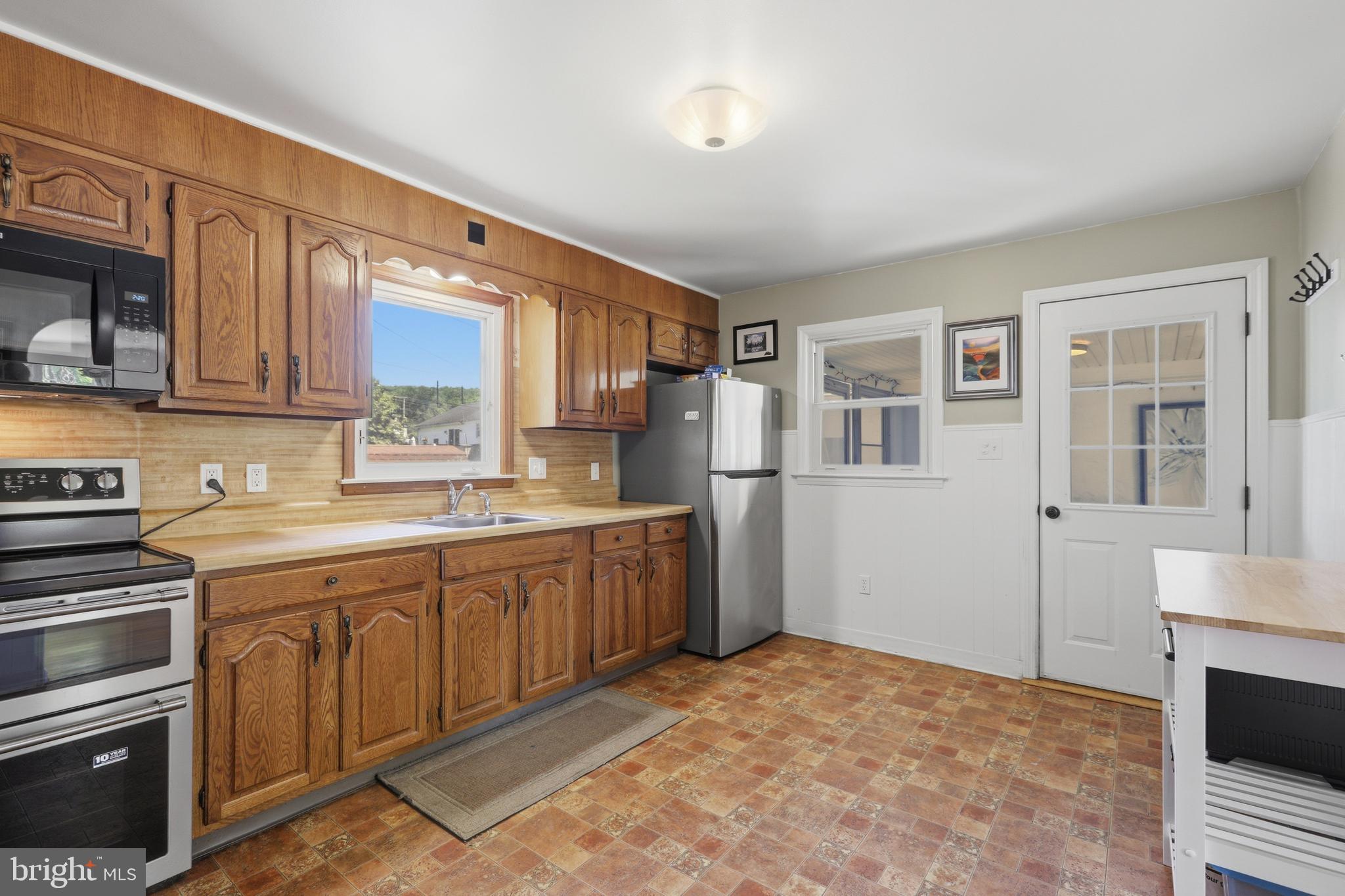 DOWNINGTOWN - Residential