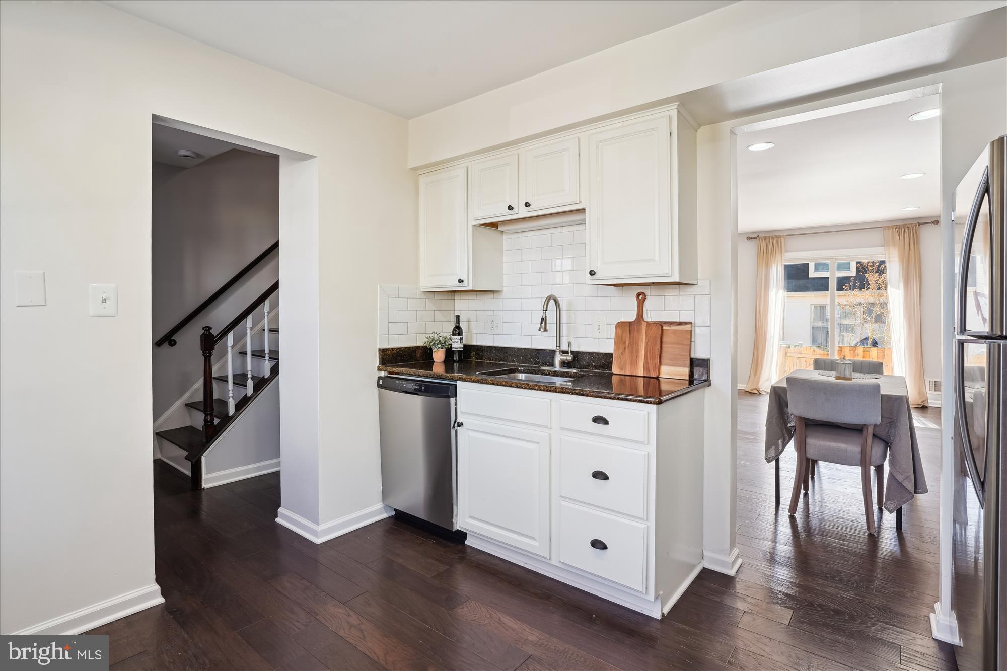 SHADY GROVE VILLAGE - Residential
