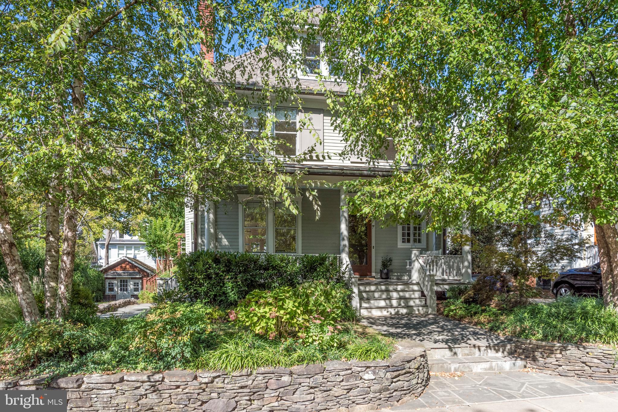 MURRAY HILL - Residential