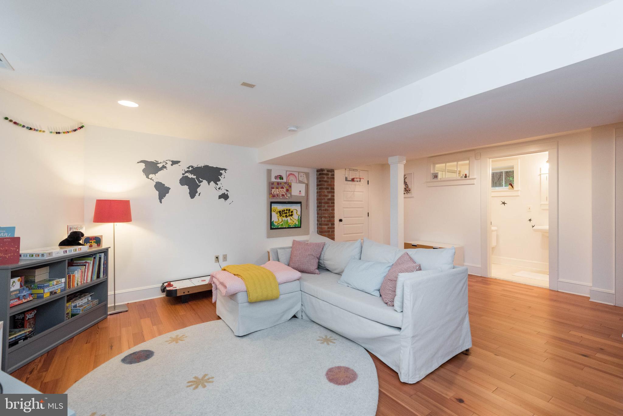 MURRAY HILL - Residential