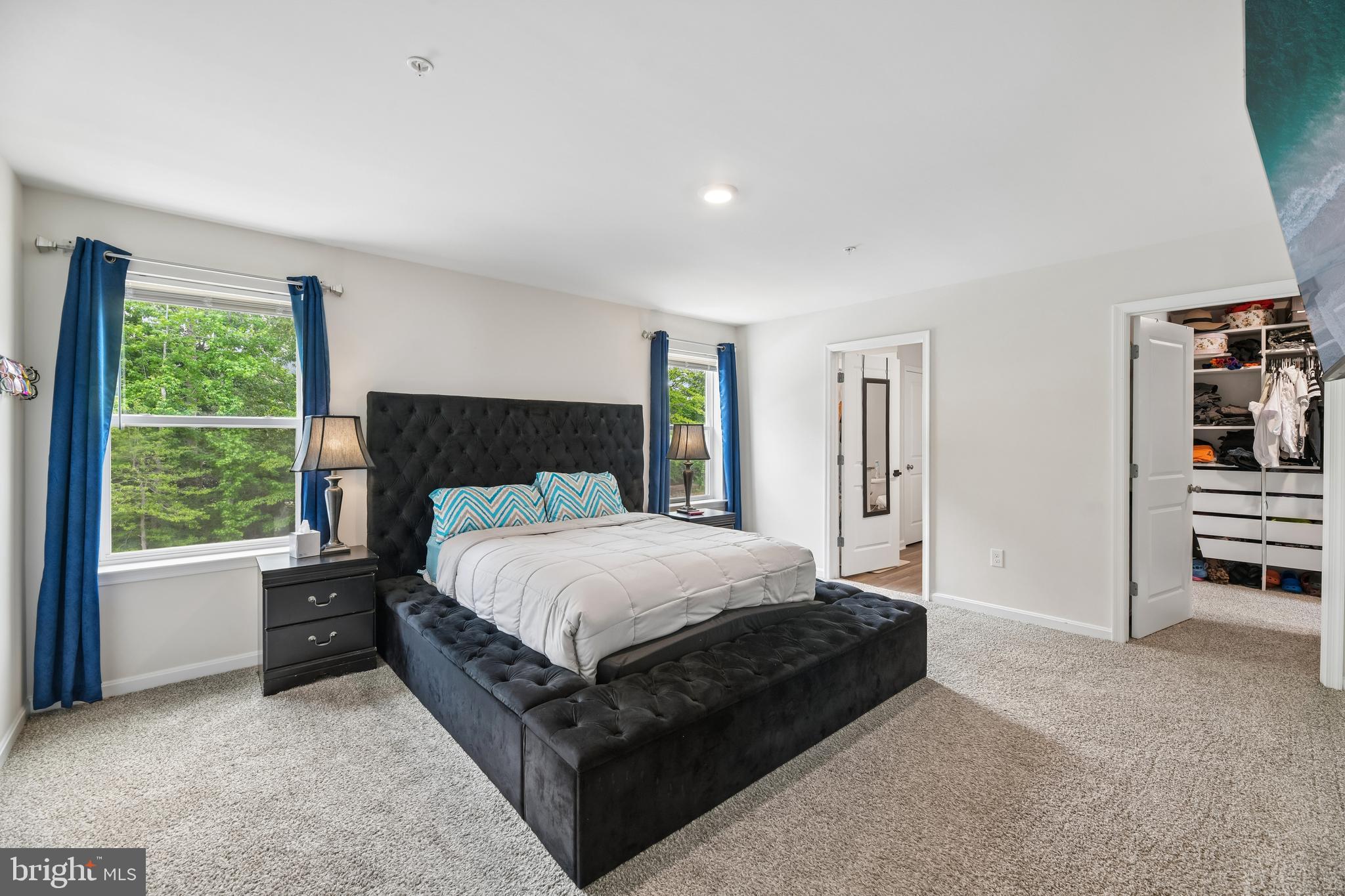 PINE GROVE - Residential