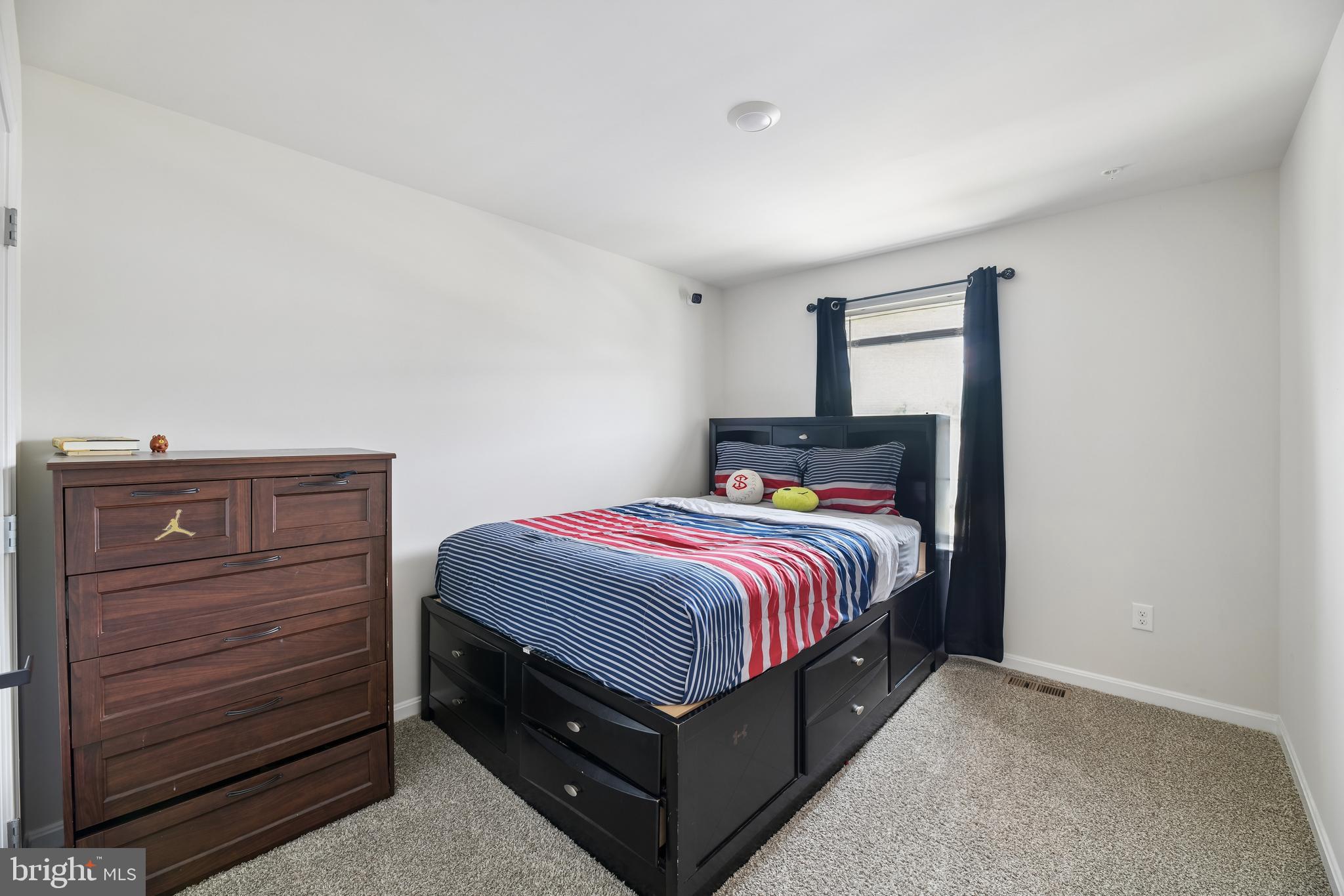 PINE GROVE - Residential