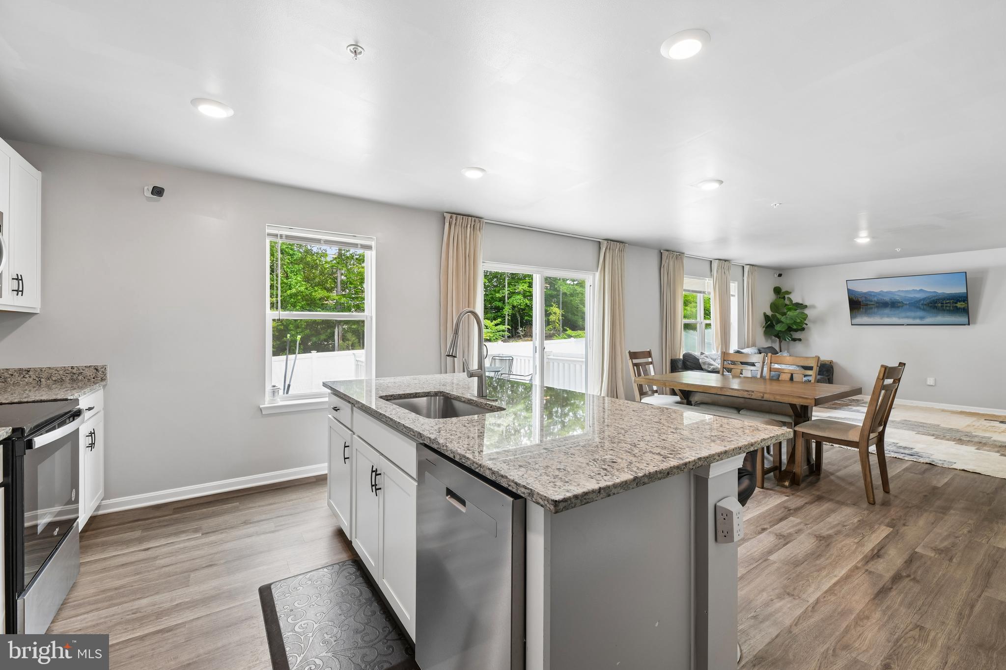 PINE GROVE - Residential