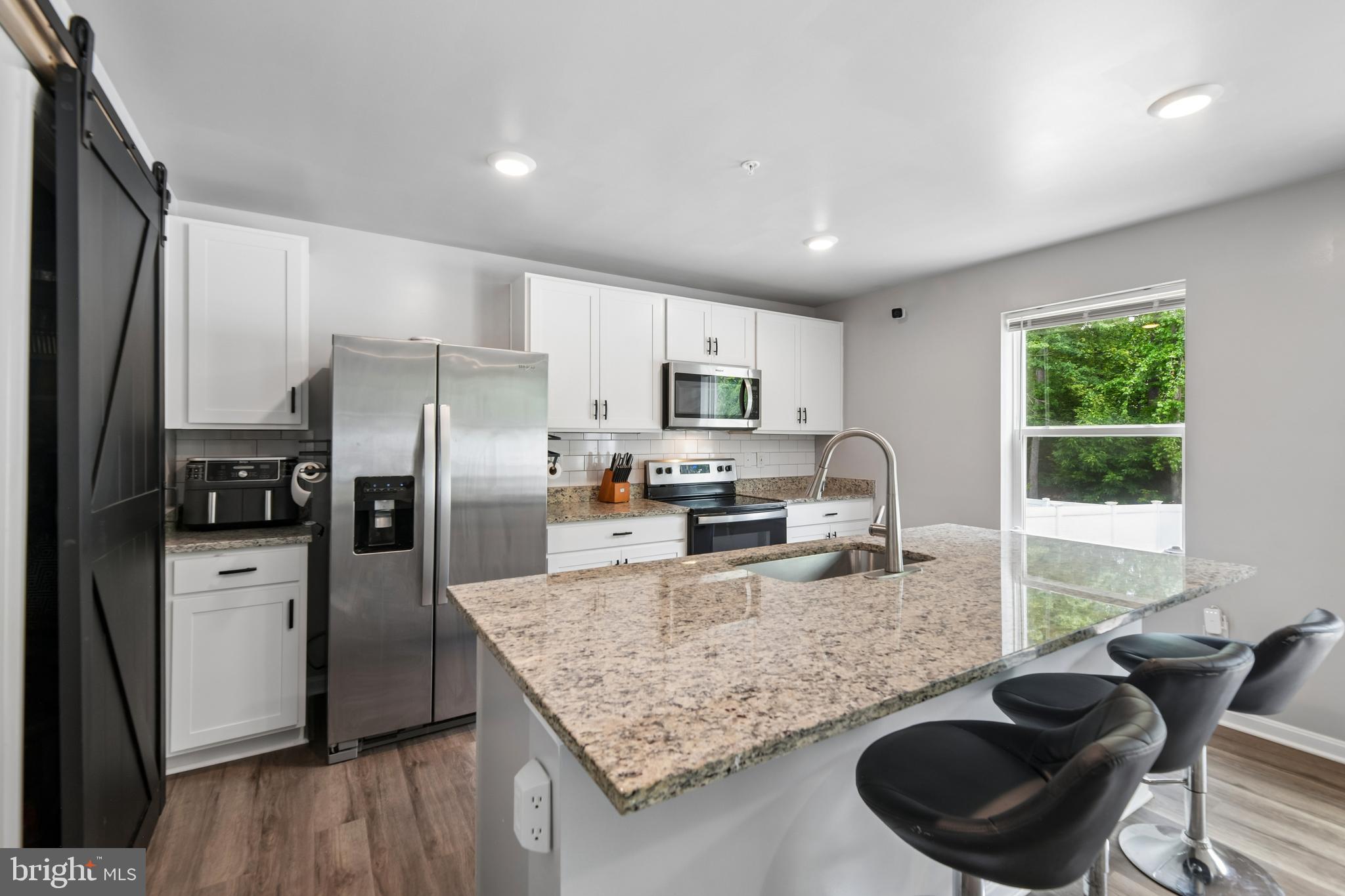 PINE GROVE - Residential