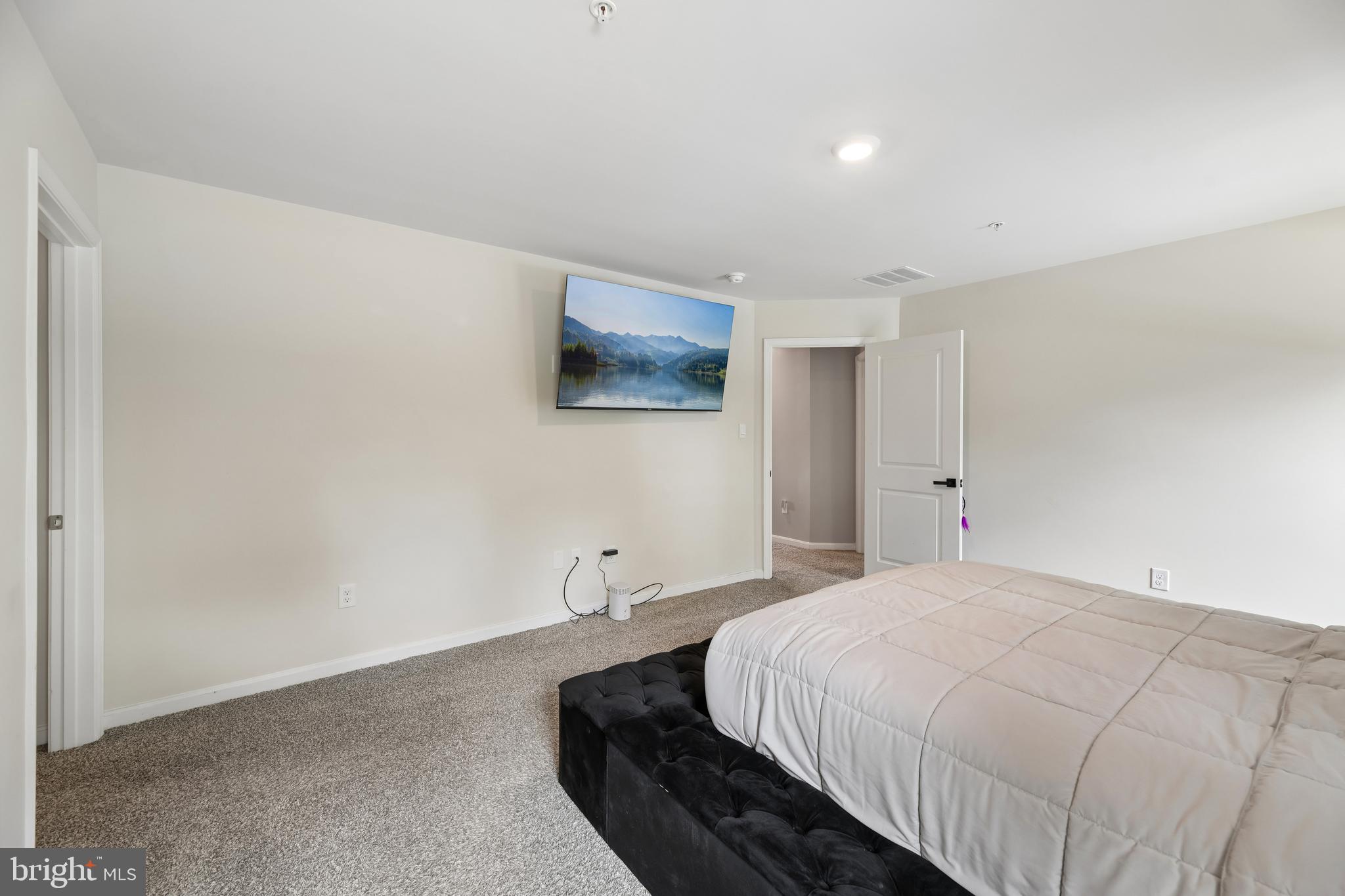 PINE GROVE - Residential