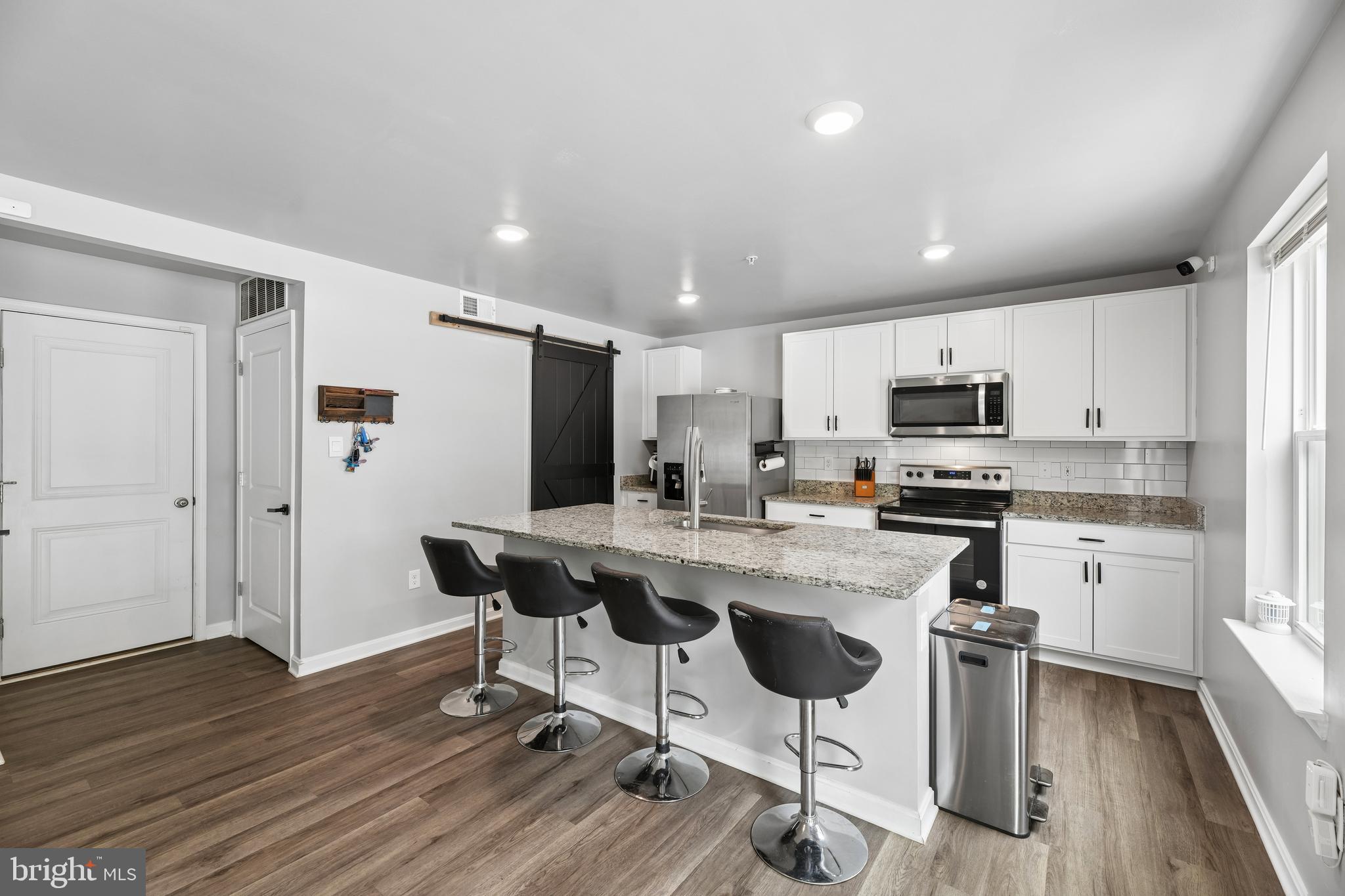 PINE GROVE - Residential