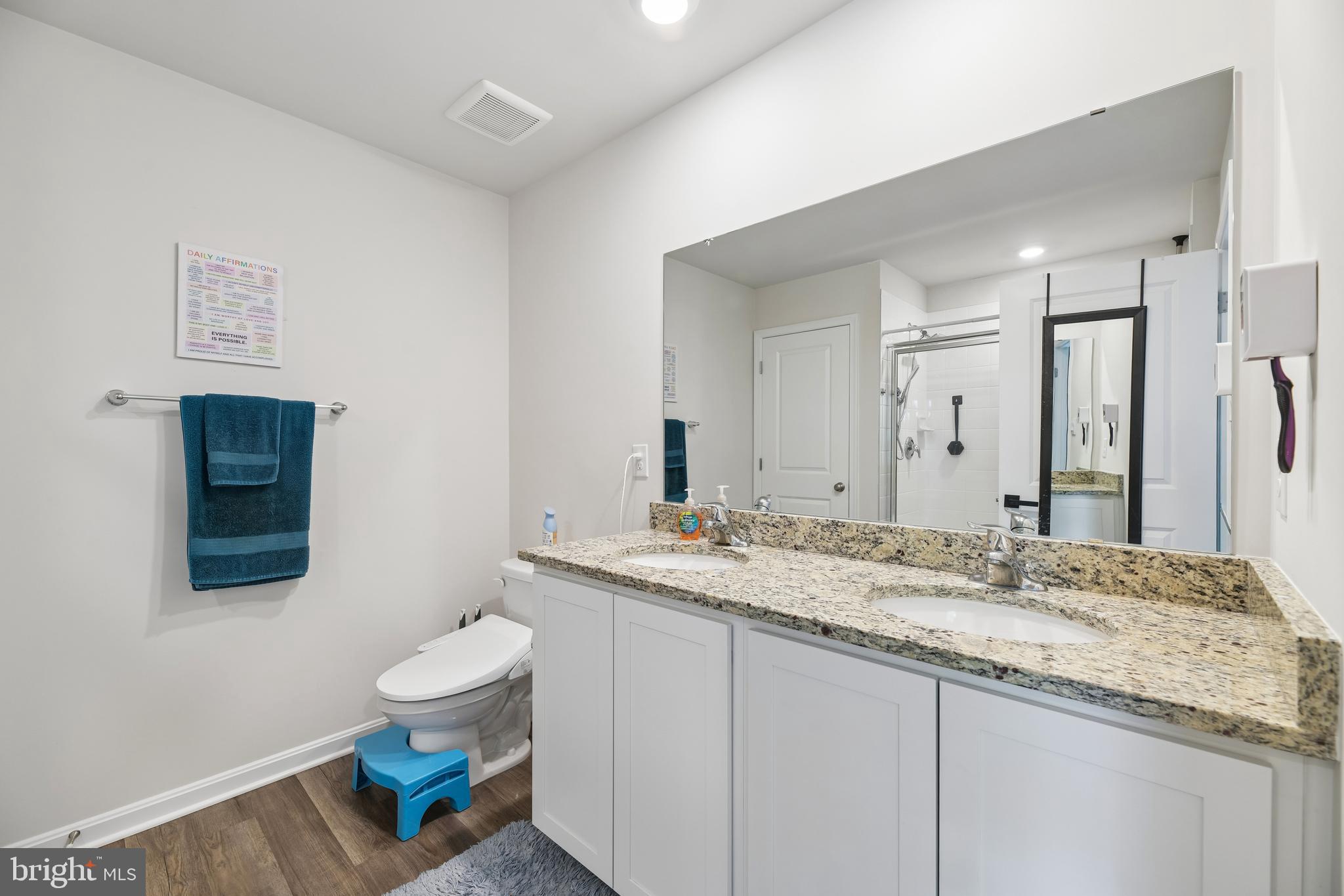PINE GROVE - Residential