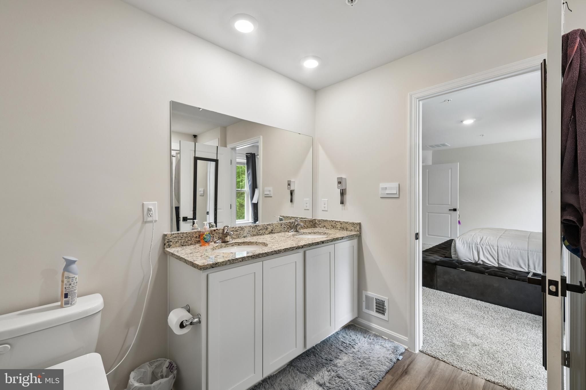 PINE GROVE - Residential