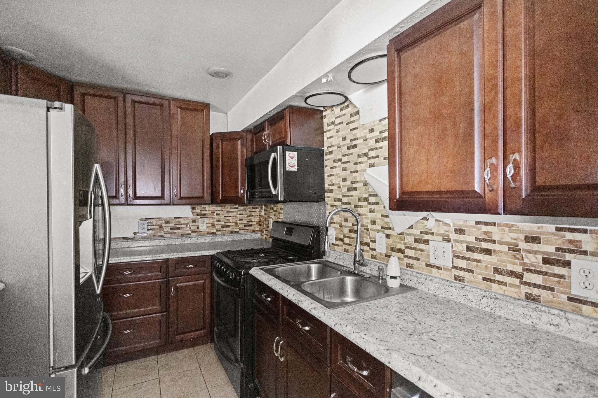 BLADENWOODS - Residential