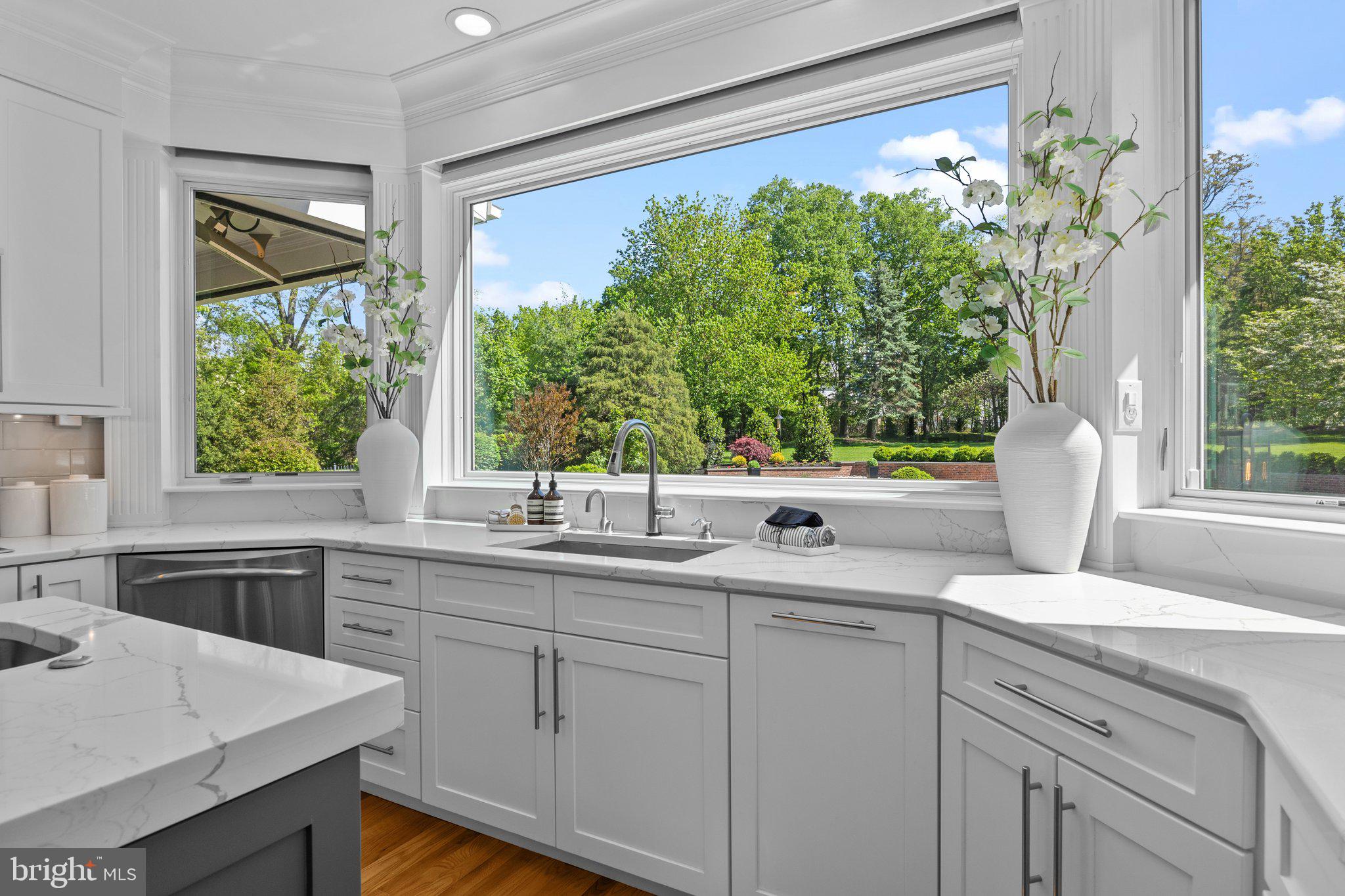 HIDDEN LAKE - Residential