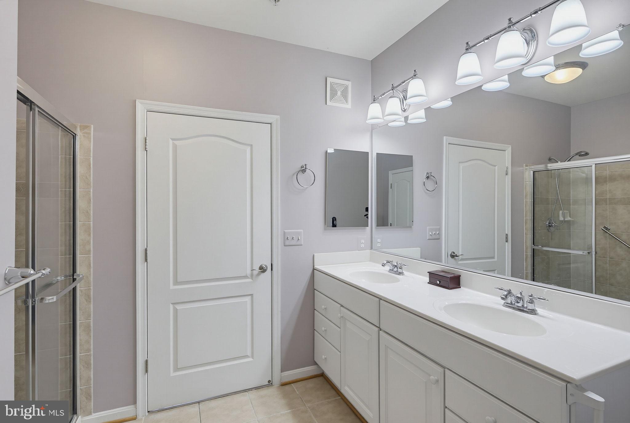 TRAVERTINE - Residential