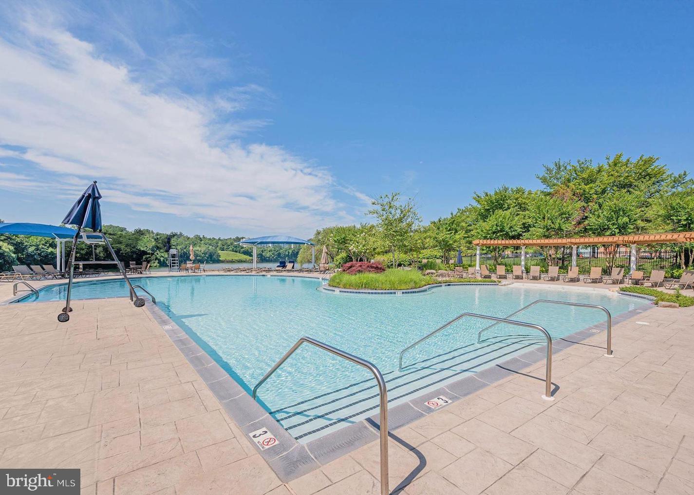 TRAVERTINE - Residential