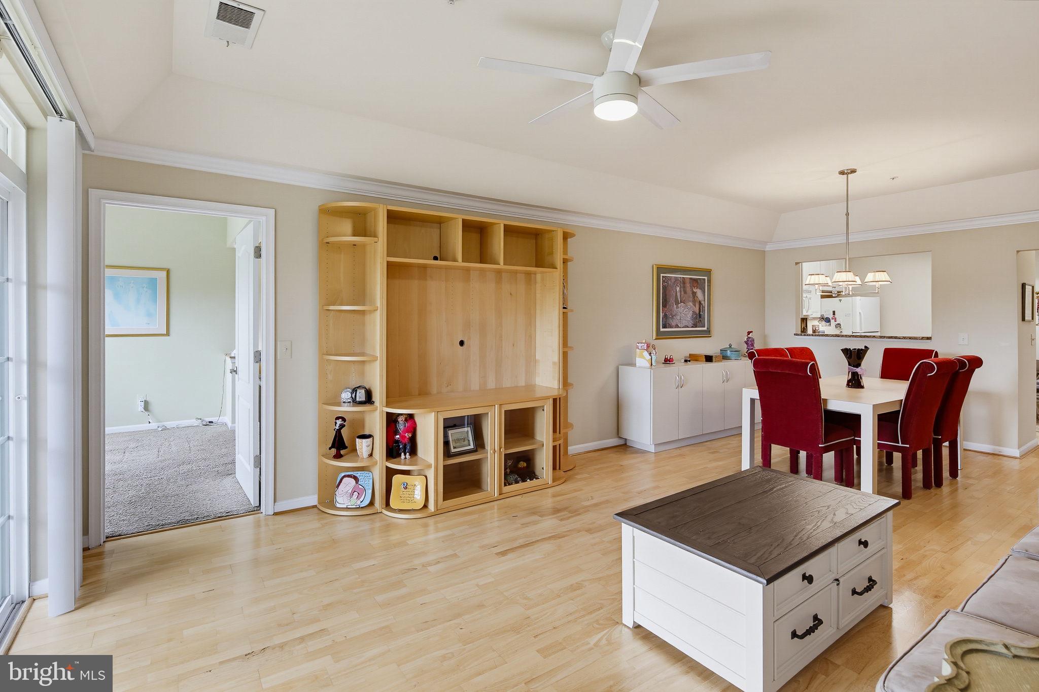 TRAVERTINE - Residential