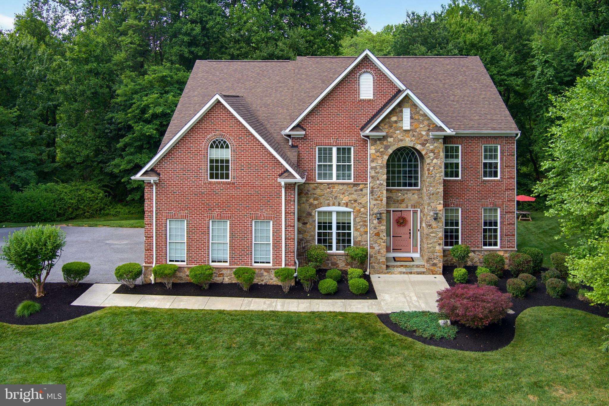 BRANTWOOD - Residential