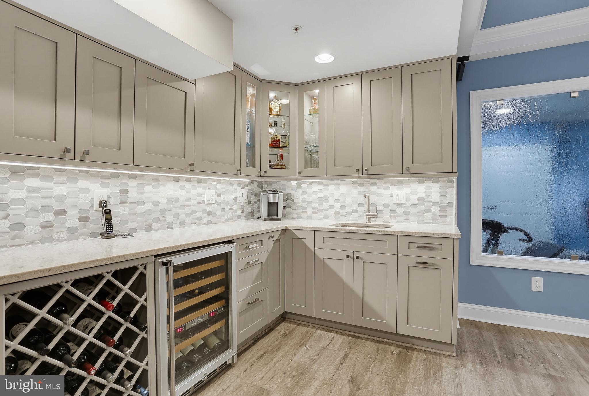 BRANTWOOD - Residential