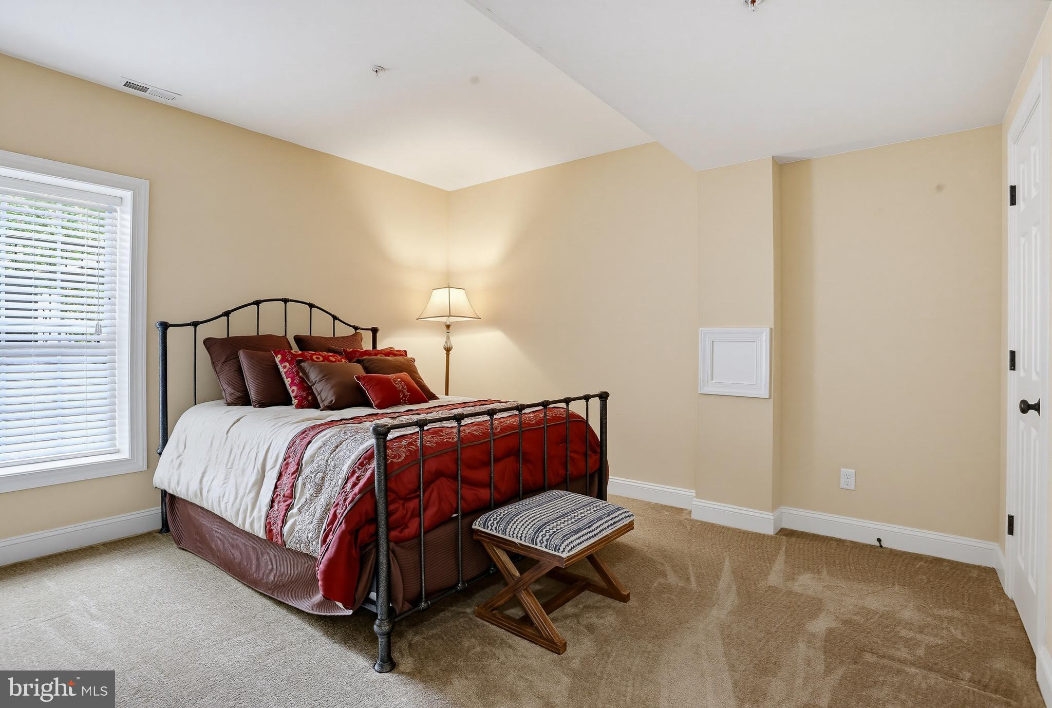 BRANTWOOD - Residential