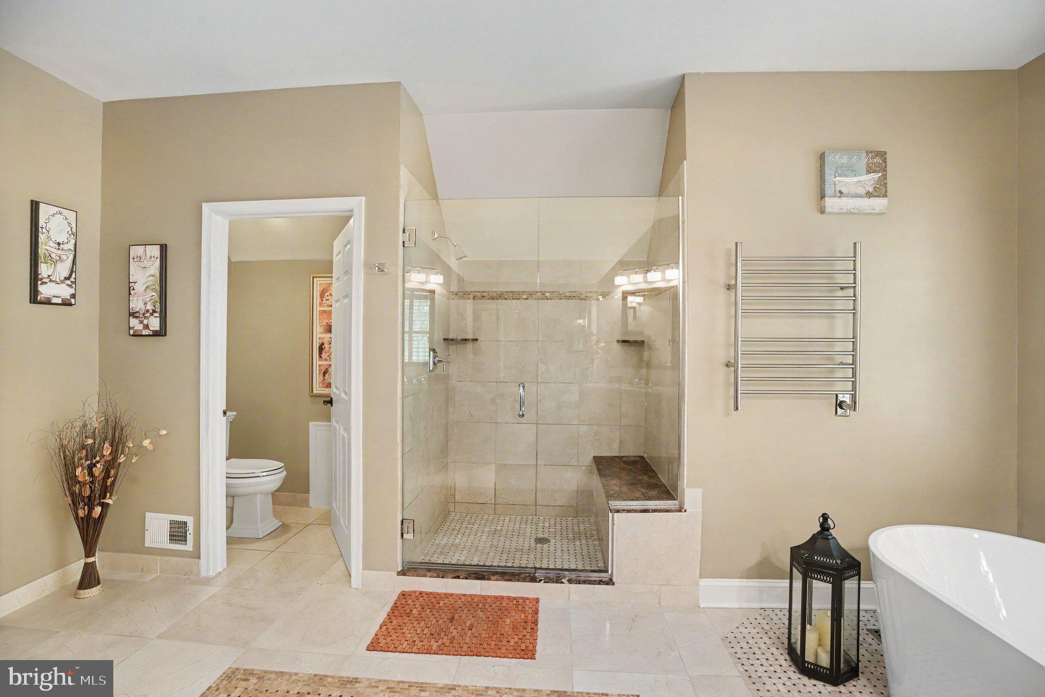 BLUE BELL CC - Residential