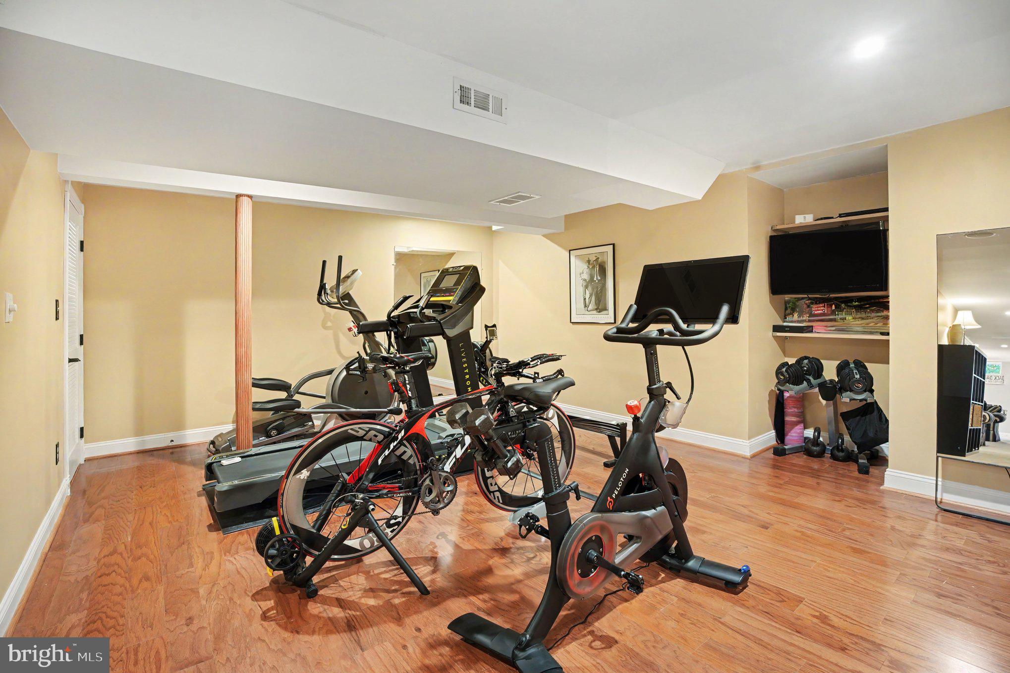 BLUE BELL CC - Residential