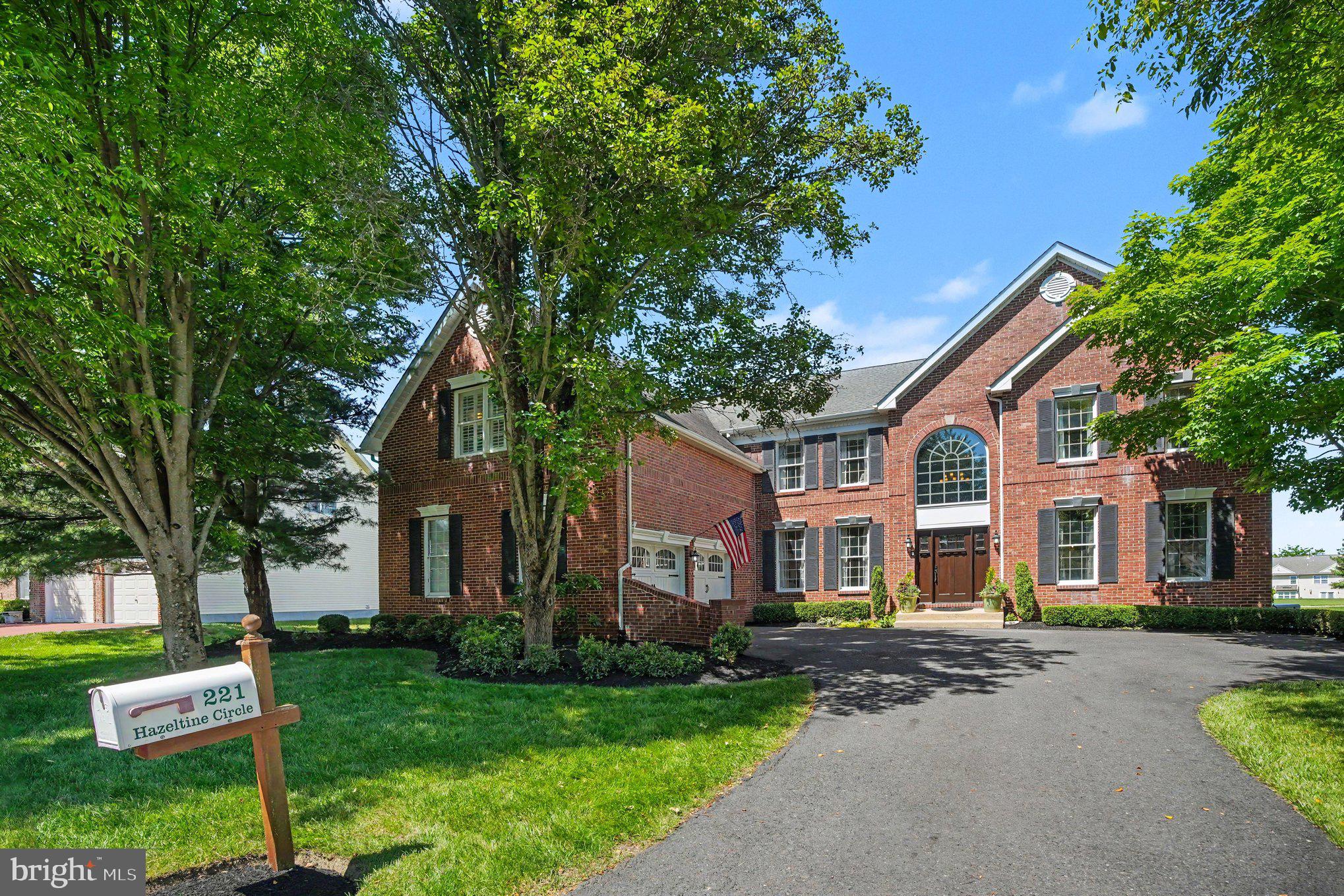 BLUE BELL CC - Residential