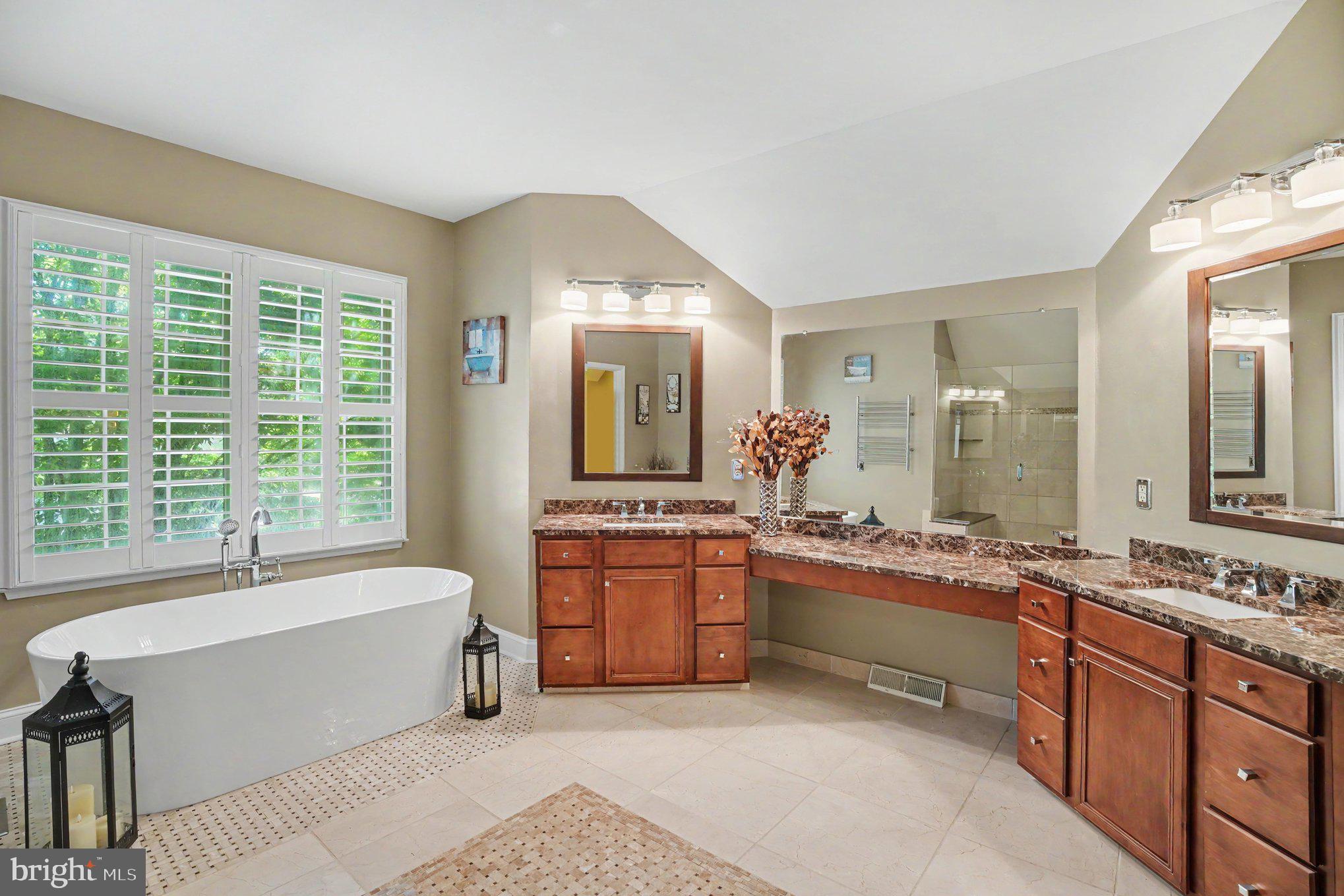 BLUE BELL CC - Residential