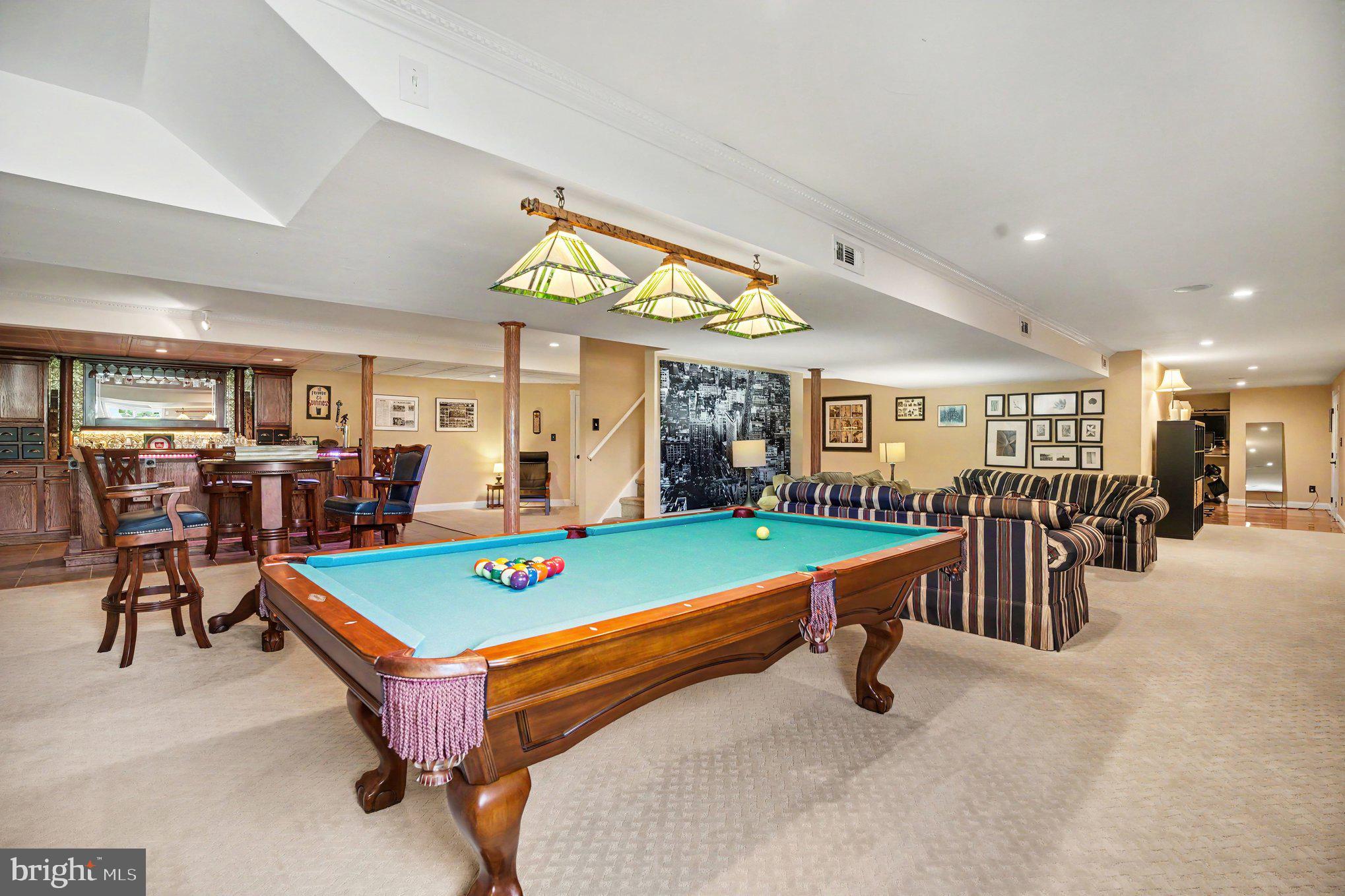 BLUE BELL CC - Residential