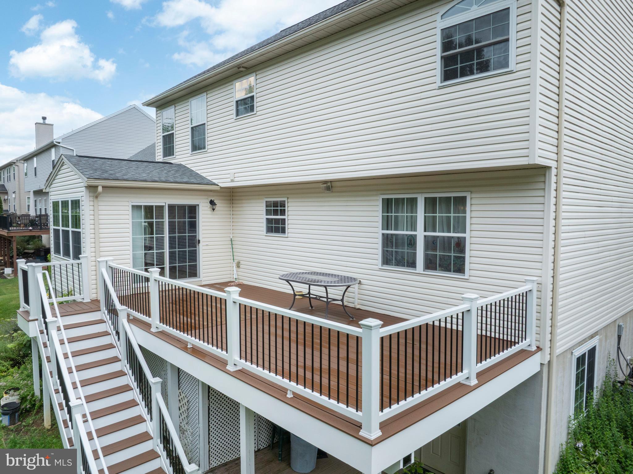 FOXPOINTE - Residential