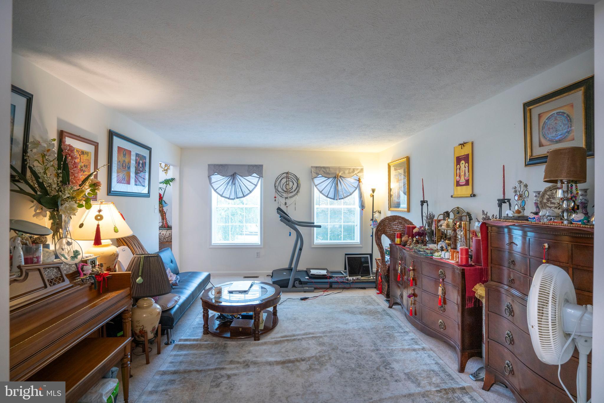 FOXPOINTE - Residential