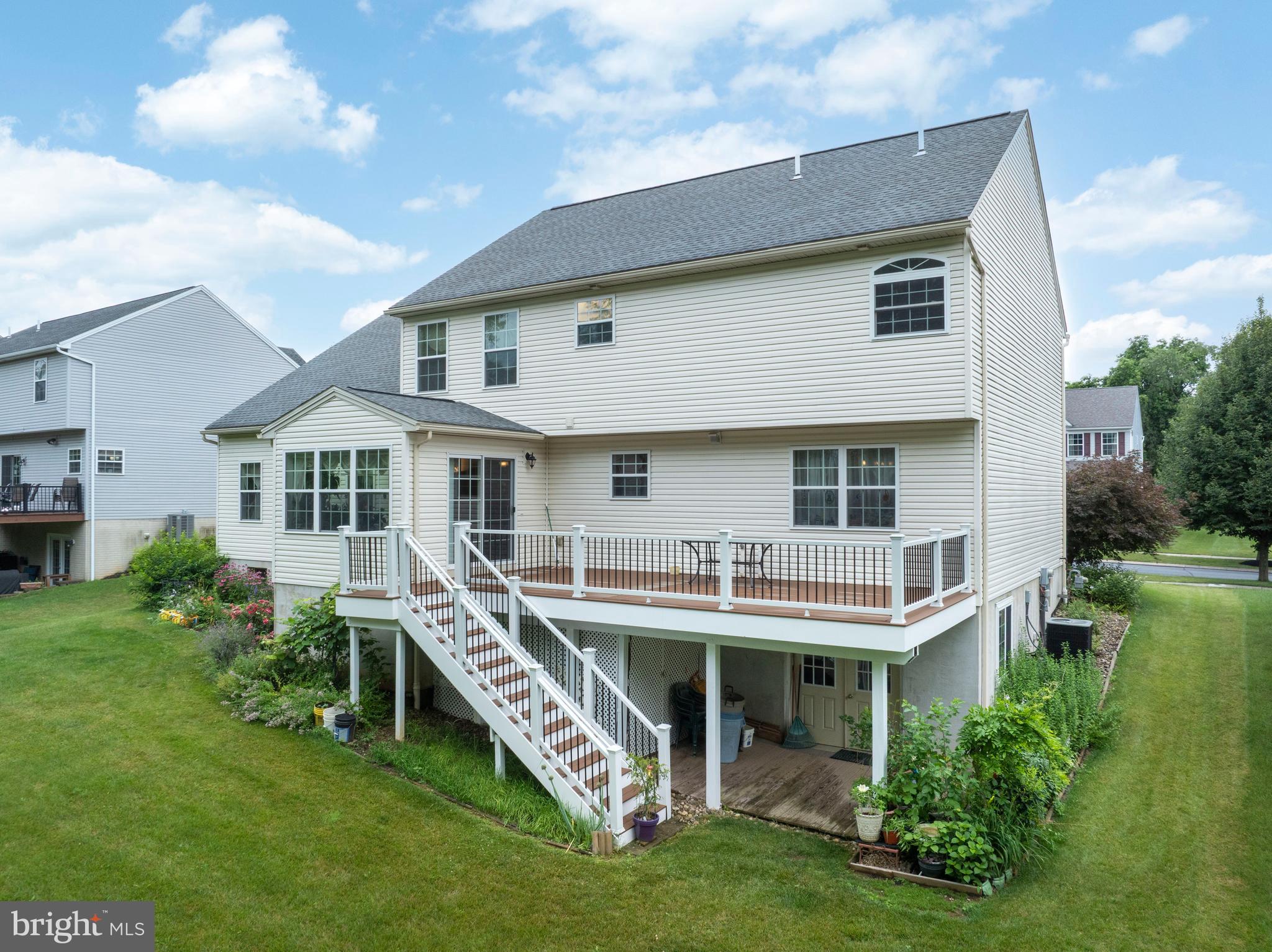 FOXPOINTE - Residential