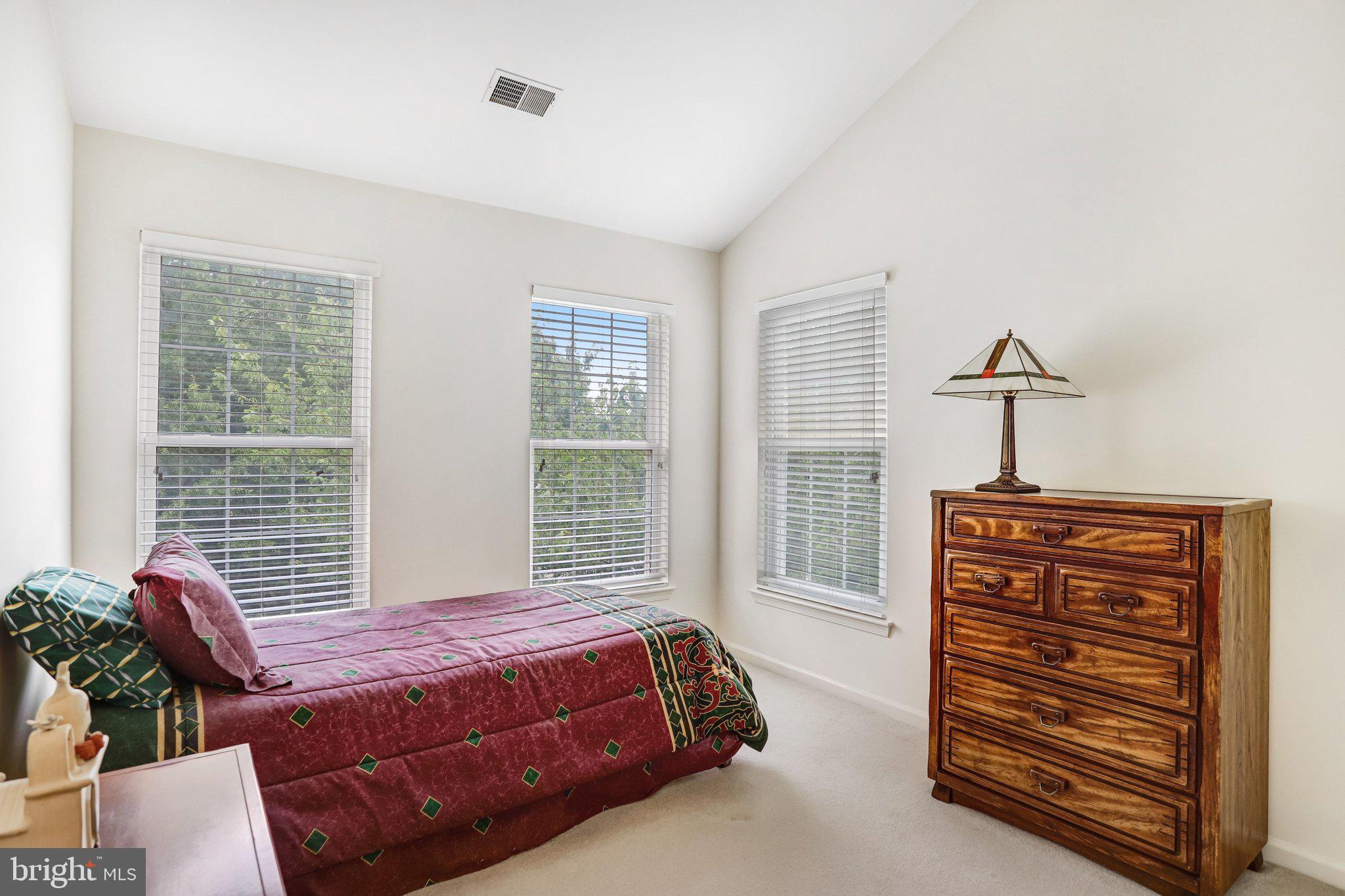 POTOMAC LAKES - Residential