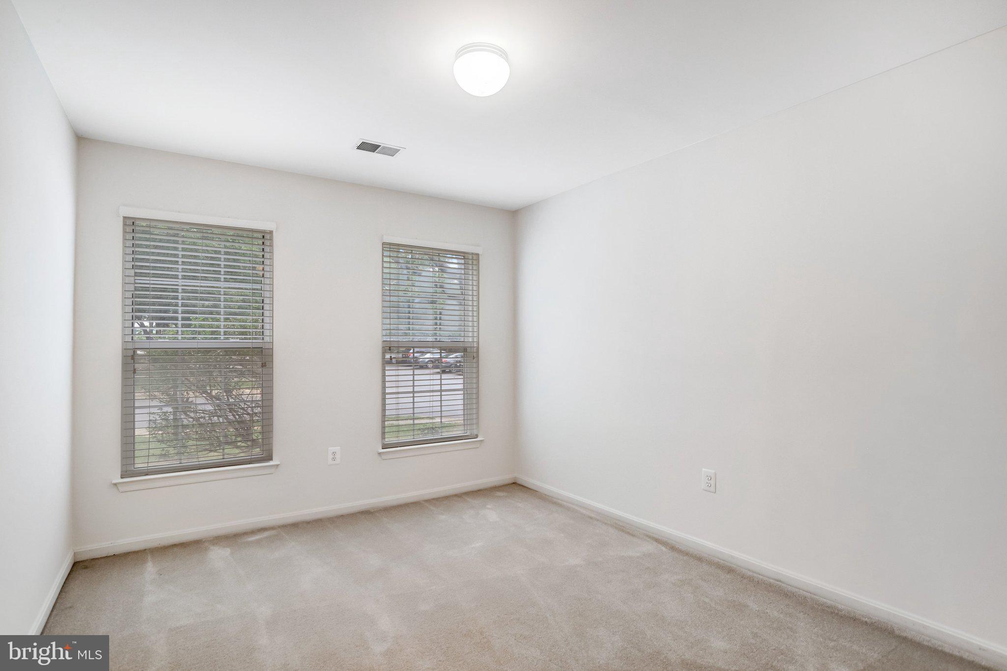 POTOMAC LAKES - Residential