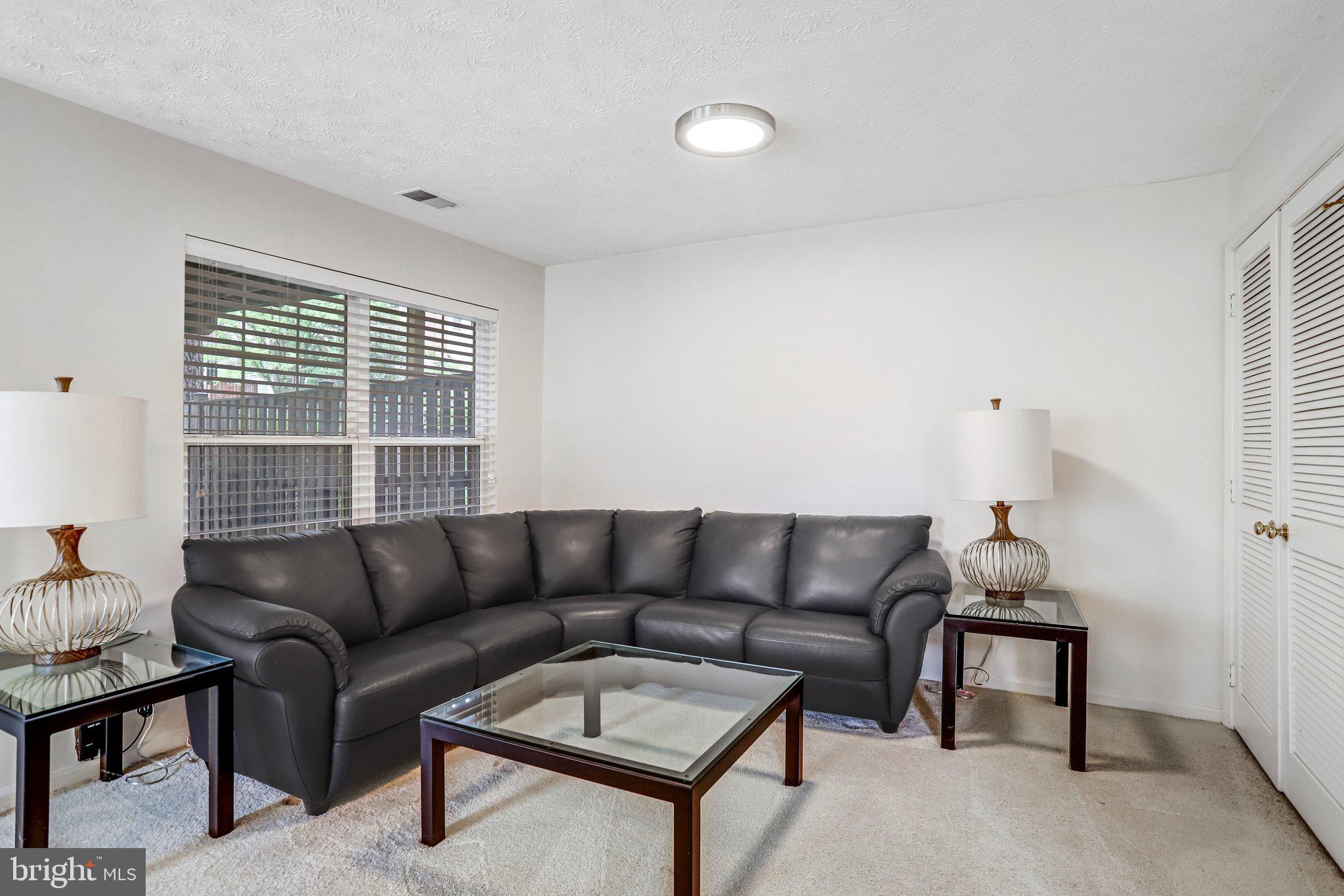 POTOMAC LAKES - Residential