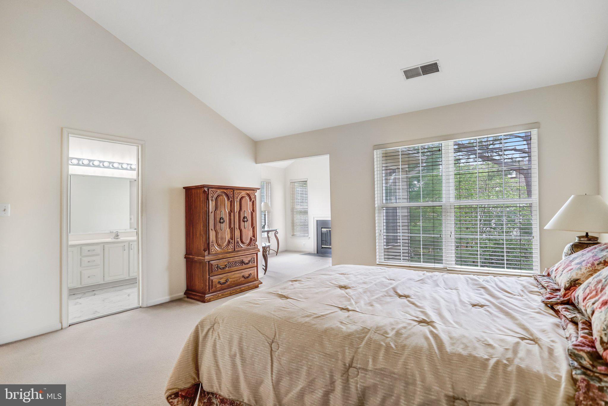 POTOMAC LAKES - Residential