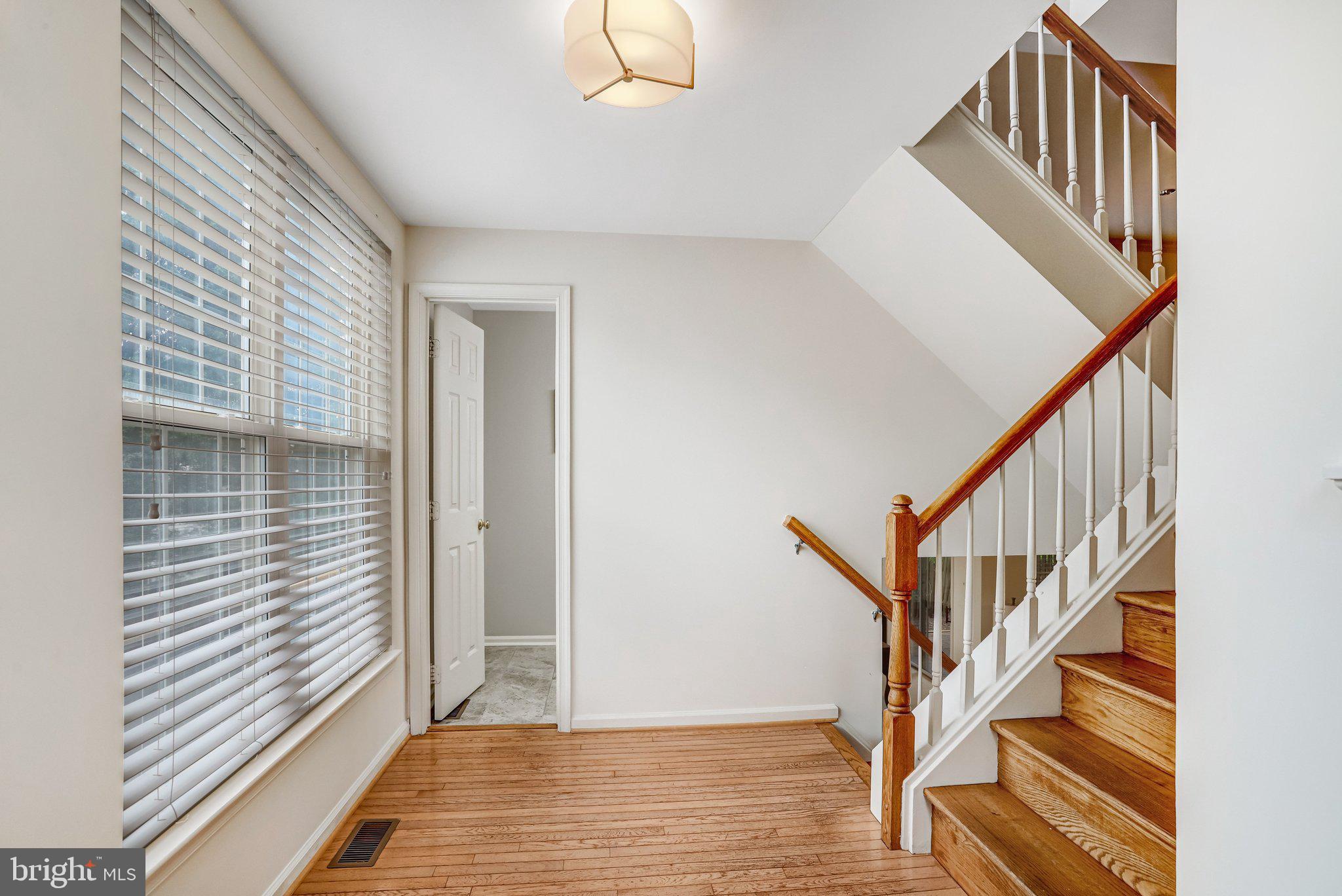 POTOMAC LAKES - Residential