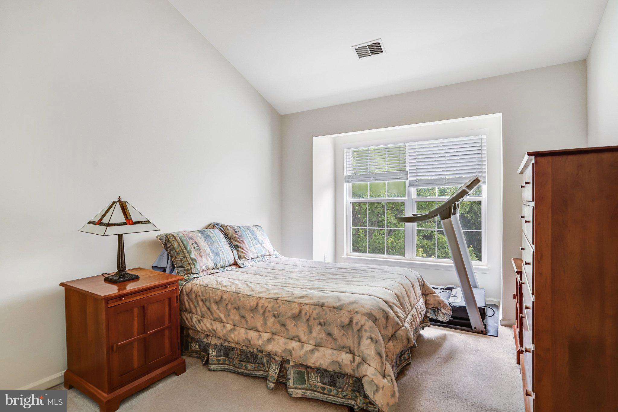 POTOMAC LAKES - Residential
