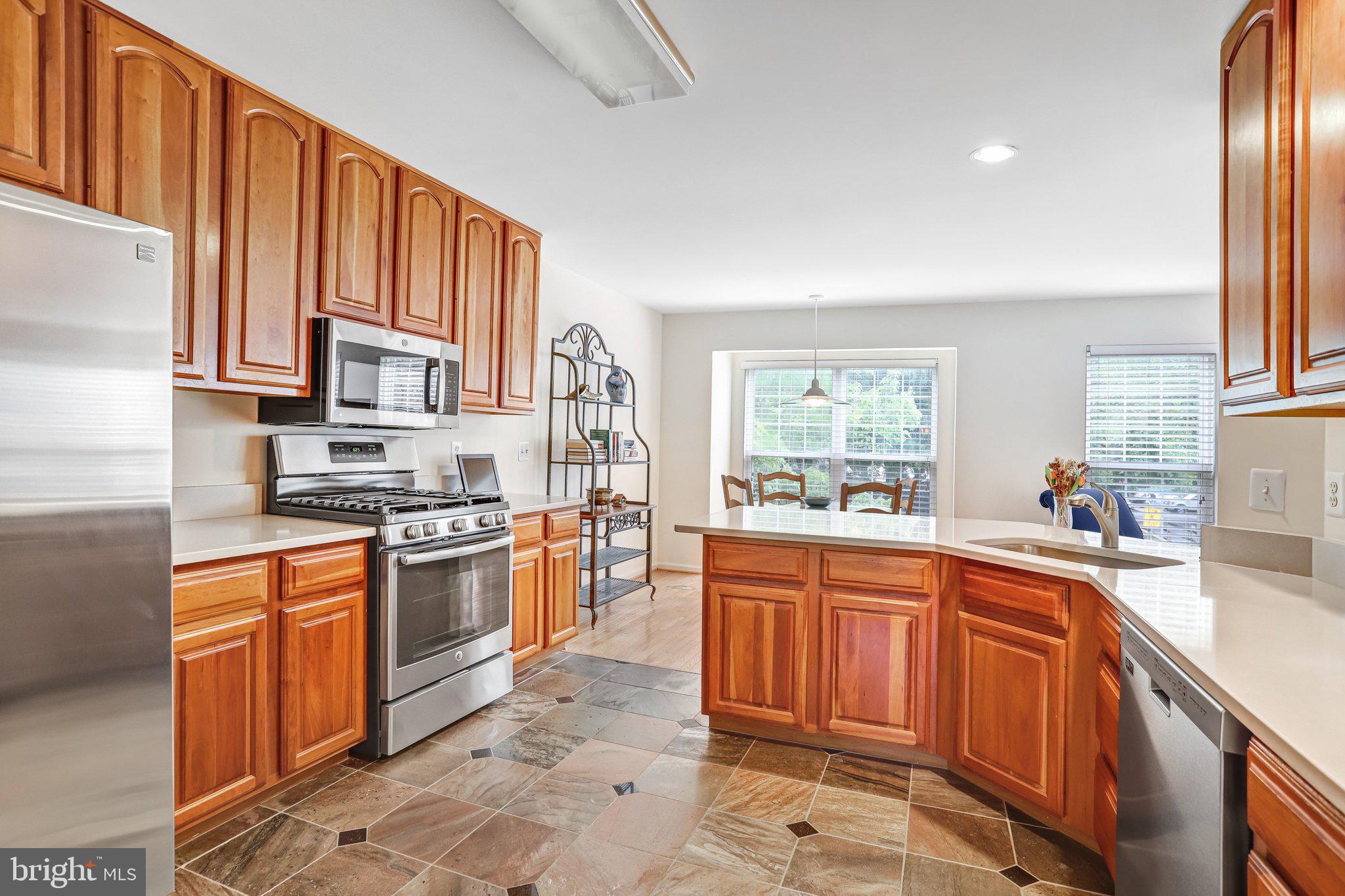POTOMAC LAKES - Residential