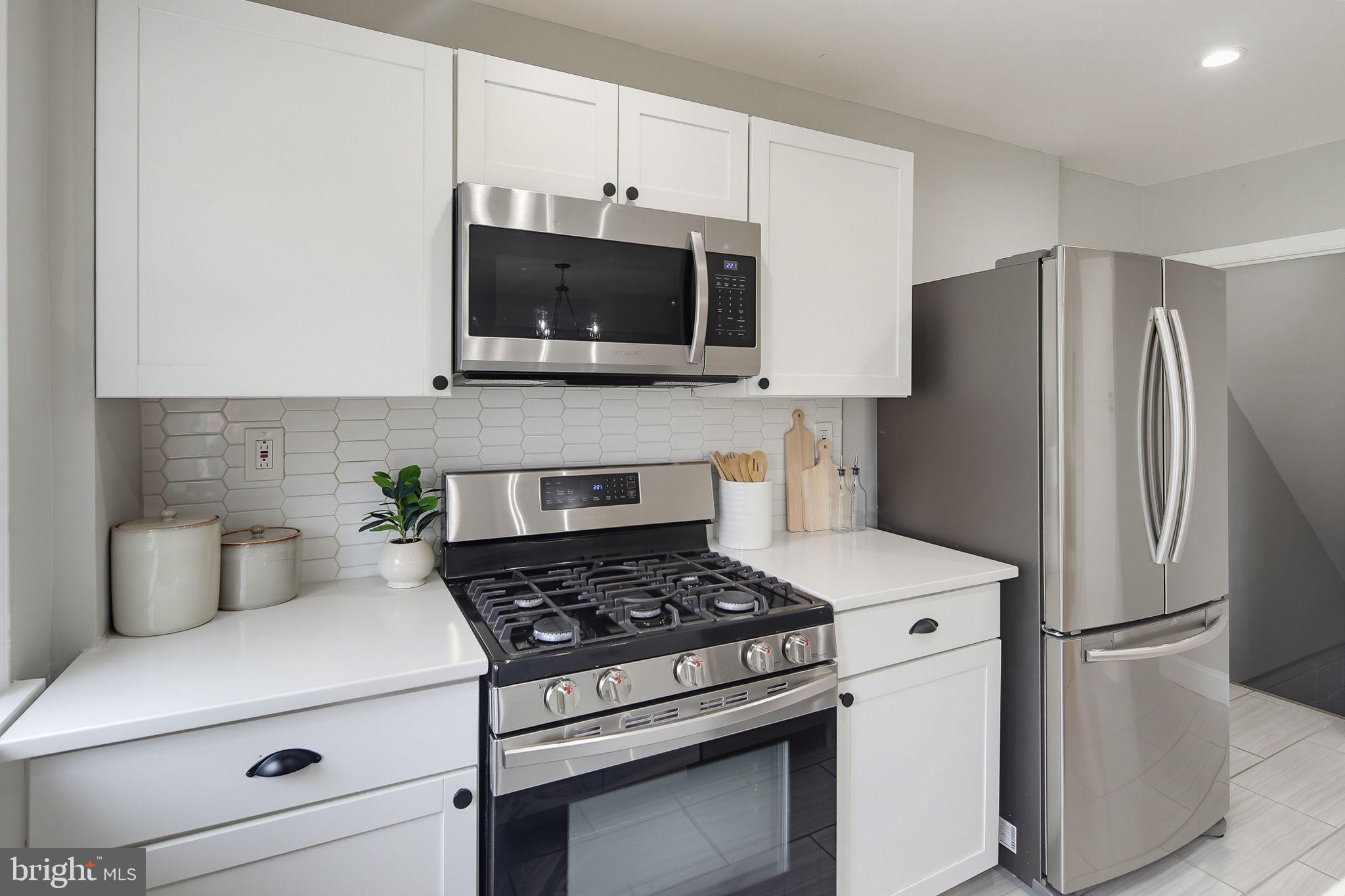 ACADEMY HEIGHTS - Residential