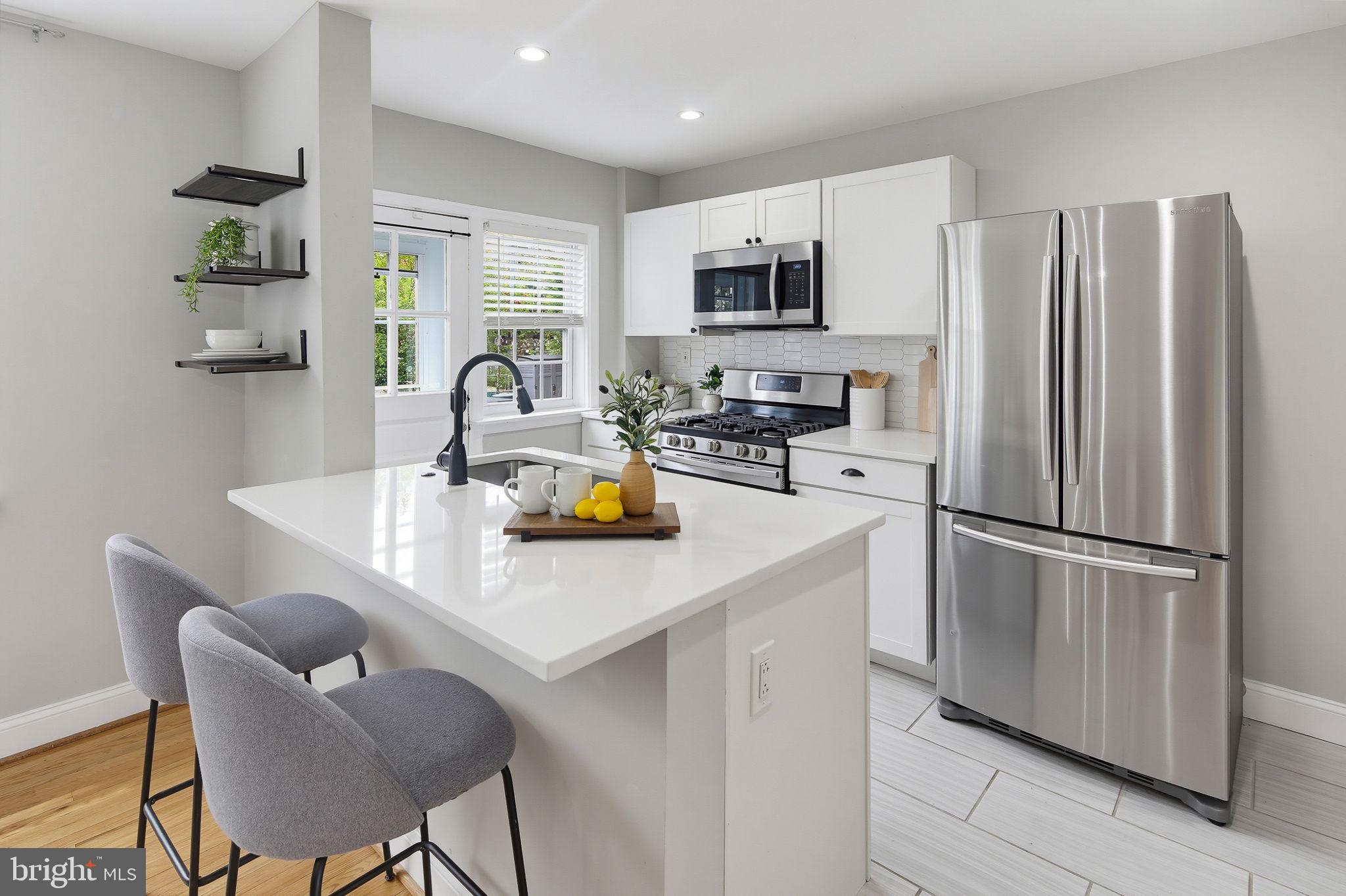 ACADEMY HEIGHTS - Residential